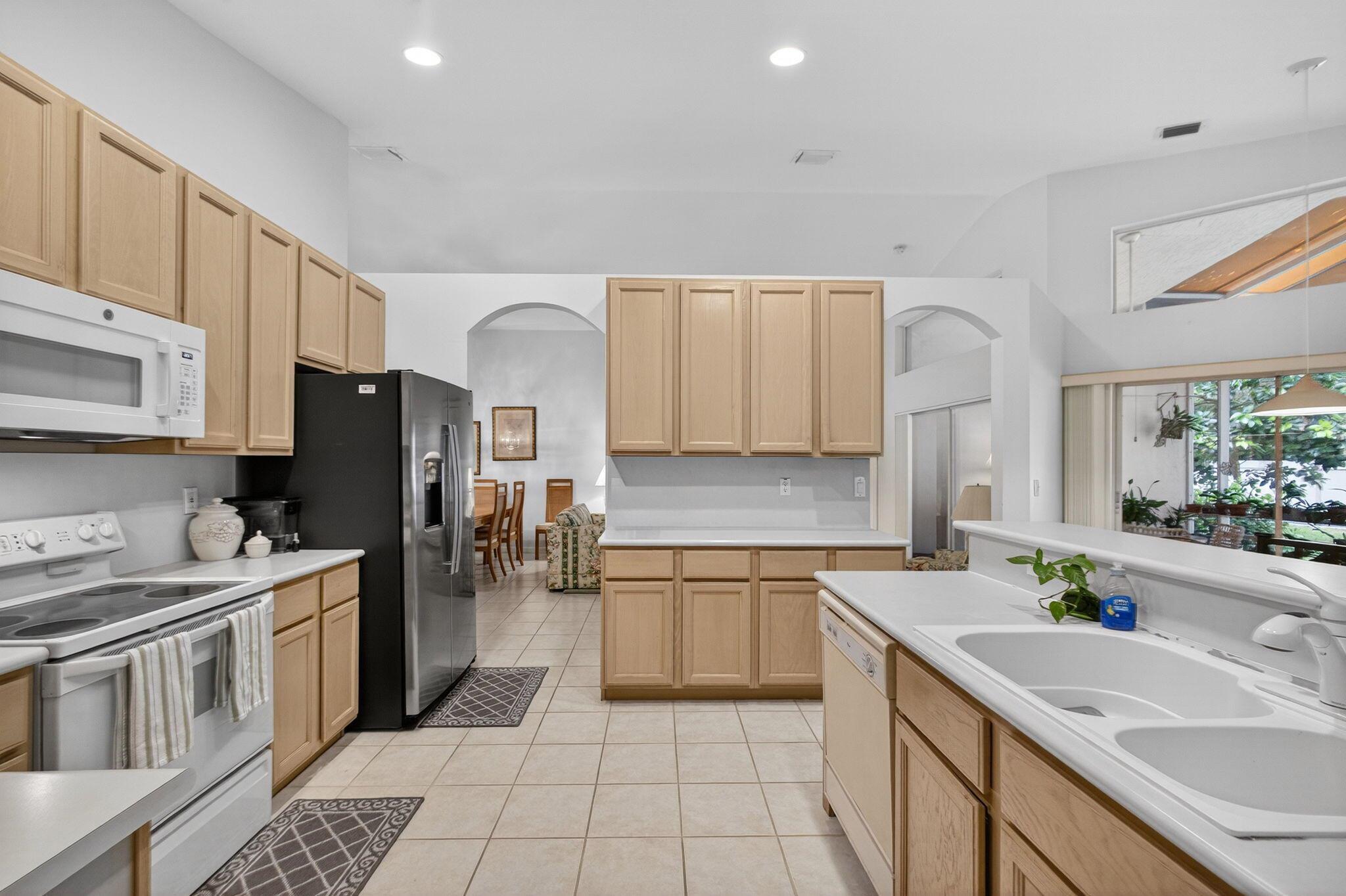 208 Jones Crk Dr Jupiter, FL 33458