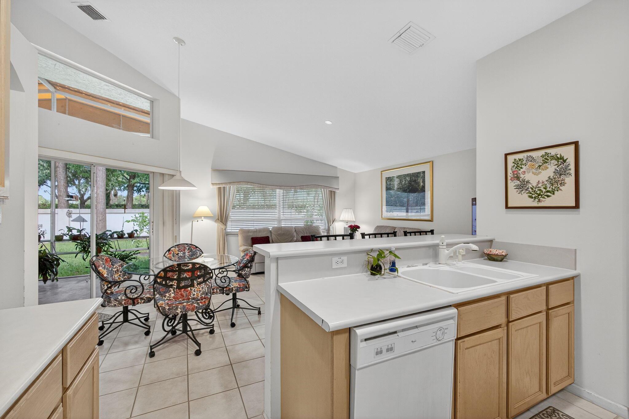 208 Jones Crk Dr Jupiter, FL 33458