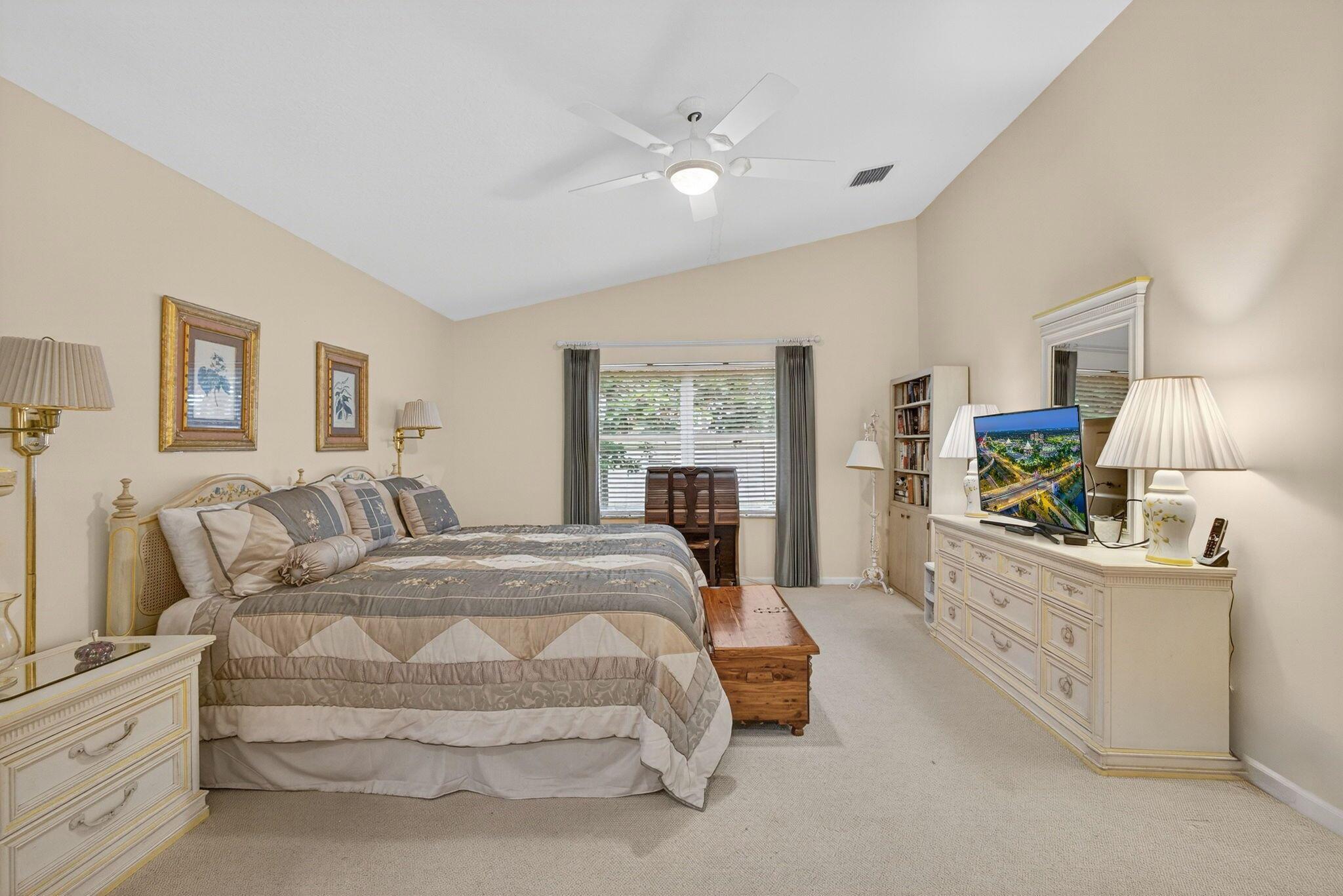 208 Jones Crk Dr Jupiter, FL 33458