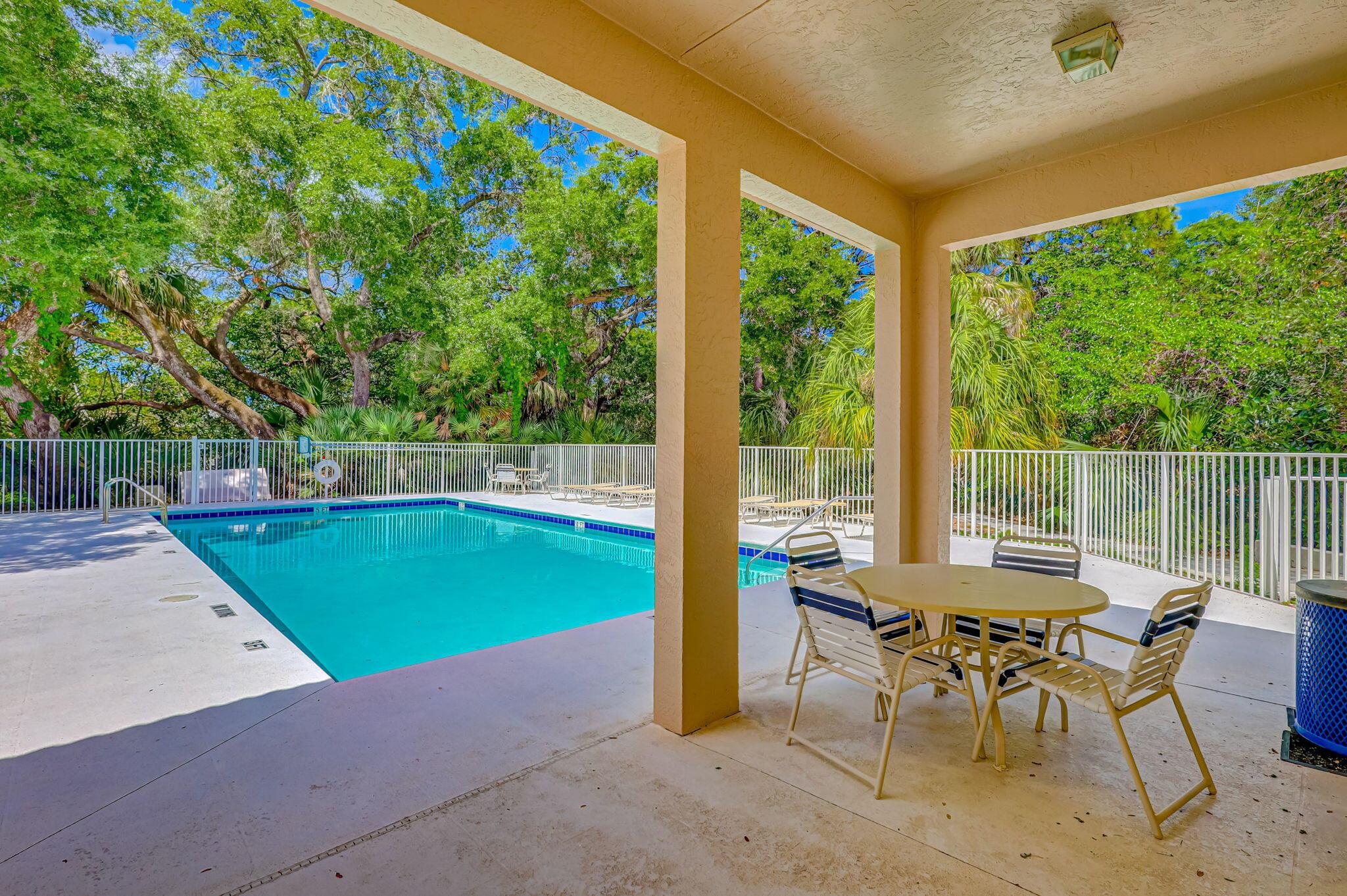 208 Jones Crk Dr Jupiter, FL 33458