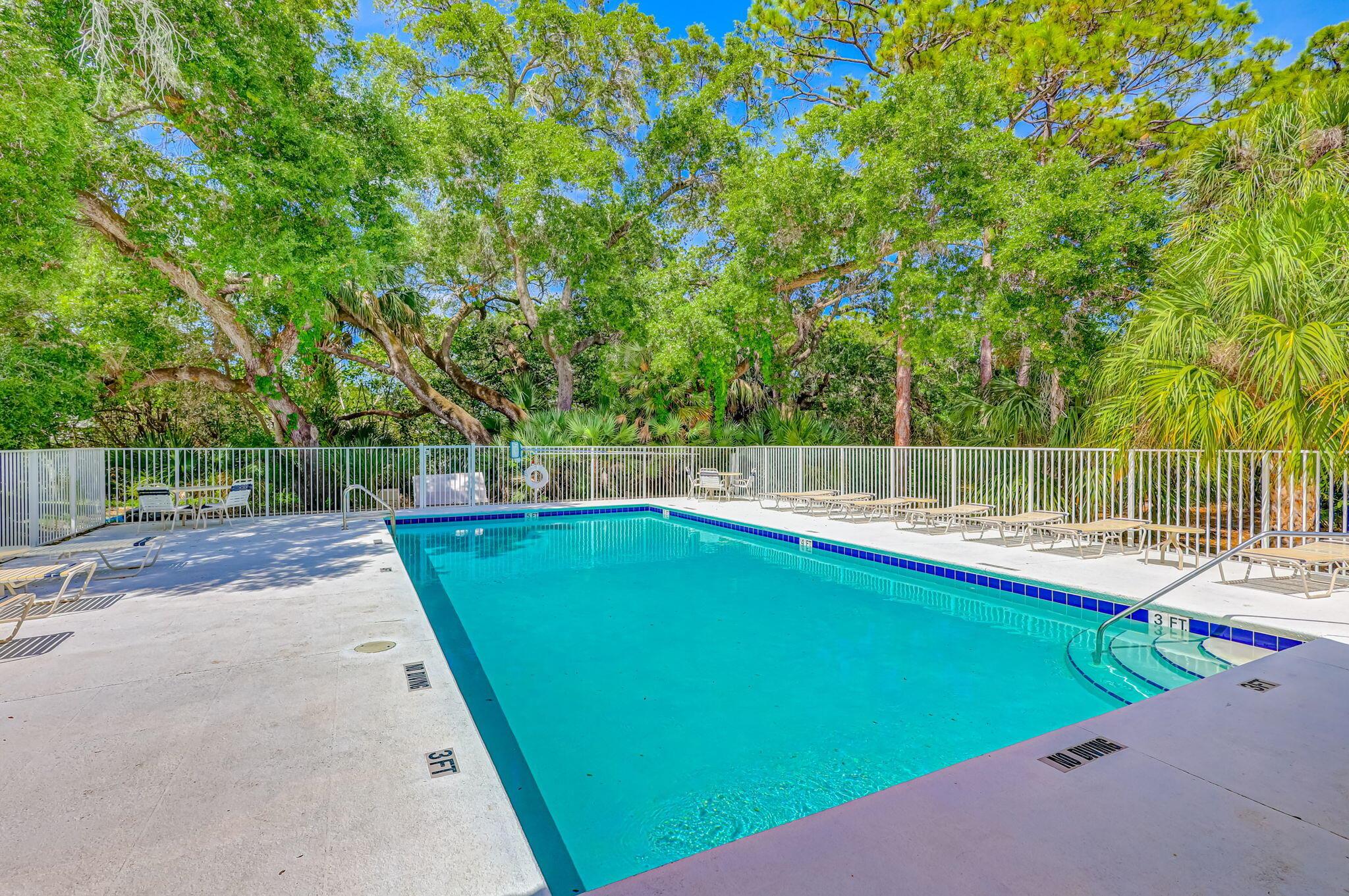 208 Jones Crk Dr Jupiter, FL 33458