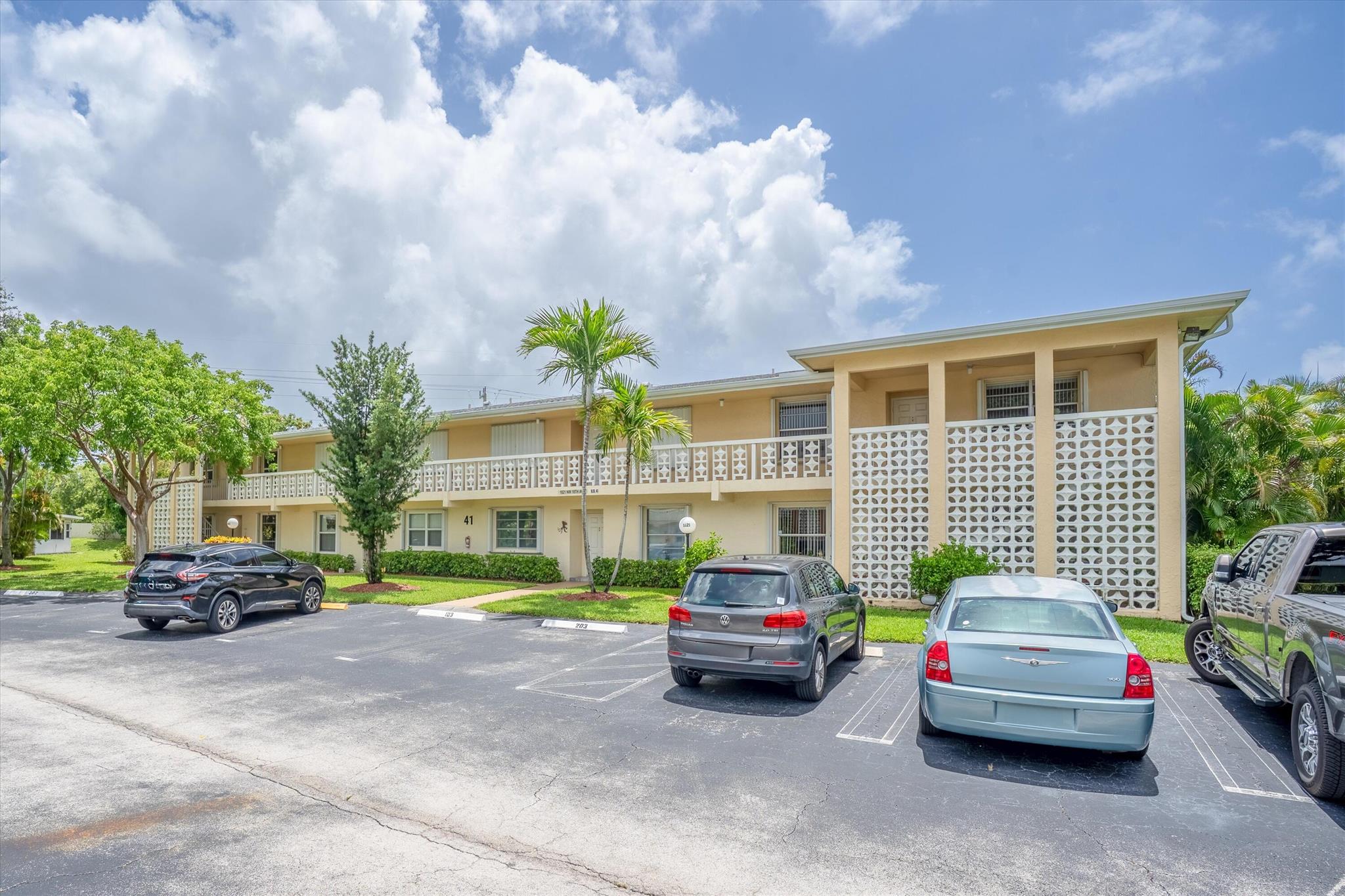 1821 NW 18th Ave #104