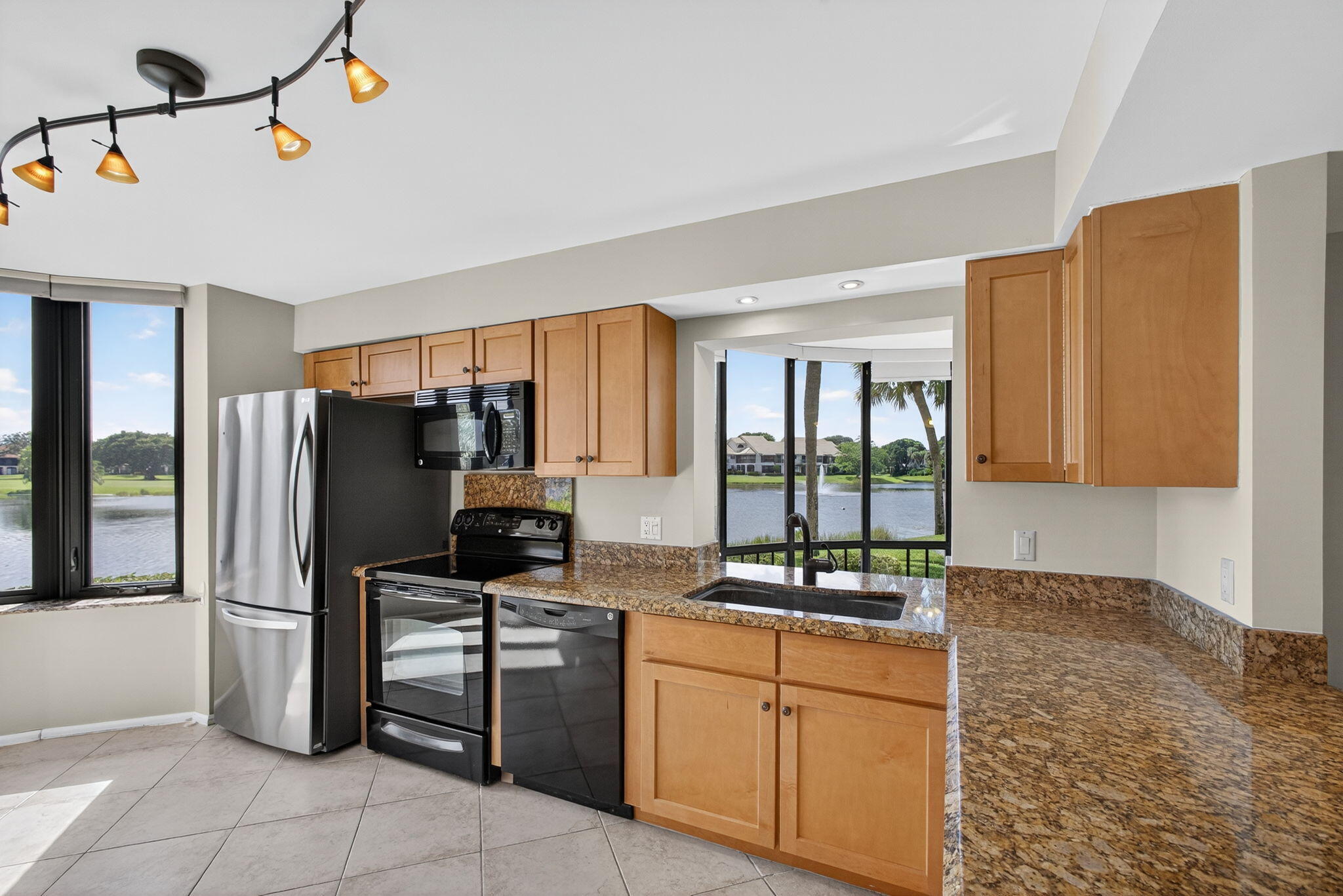 16885 Waterbend #175 Jupiter, FL 33477