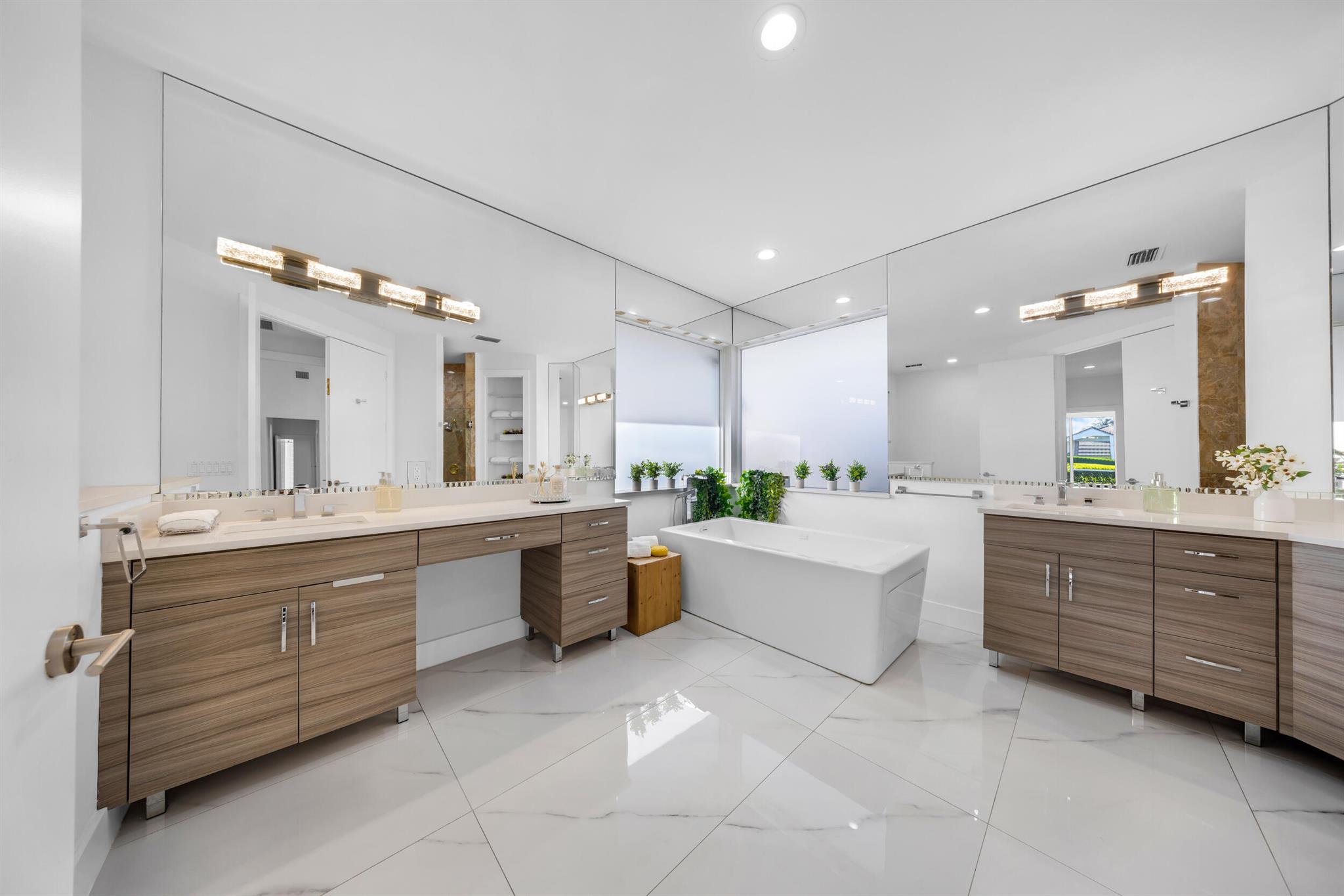 10575 Stonebridge Blvd Boca Raton, FL 33498