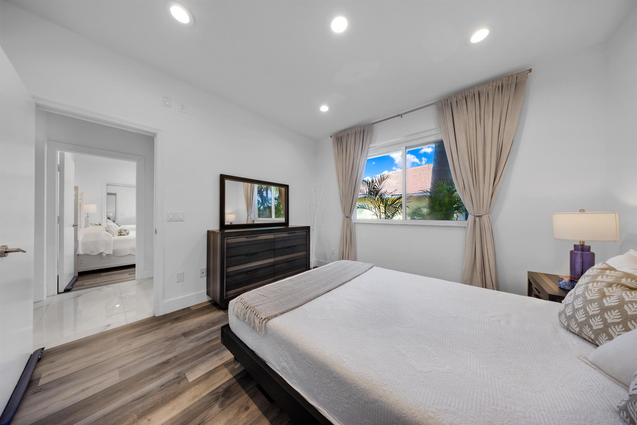 10575 Stonebridge Blvd Boca Raton, FL 33498