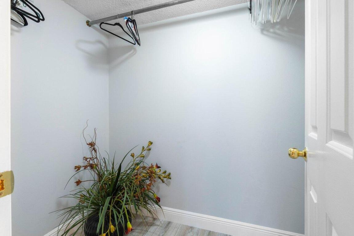 401 Clubhouse #401a Jupiter, FL 33477