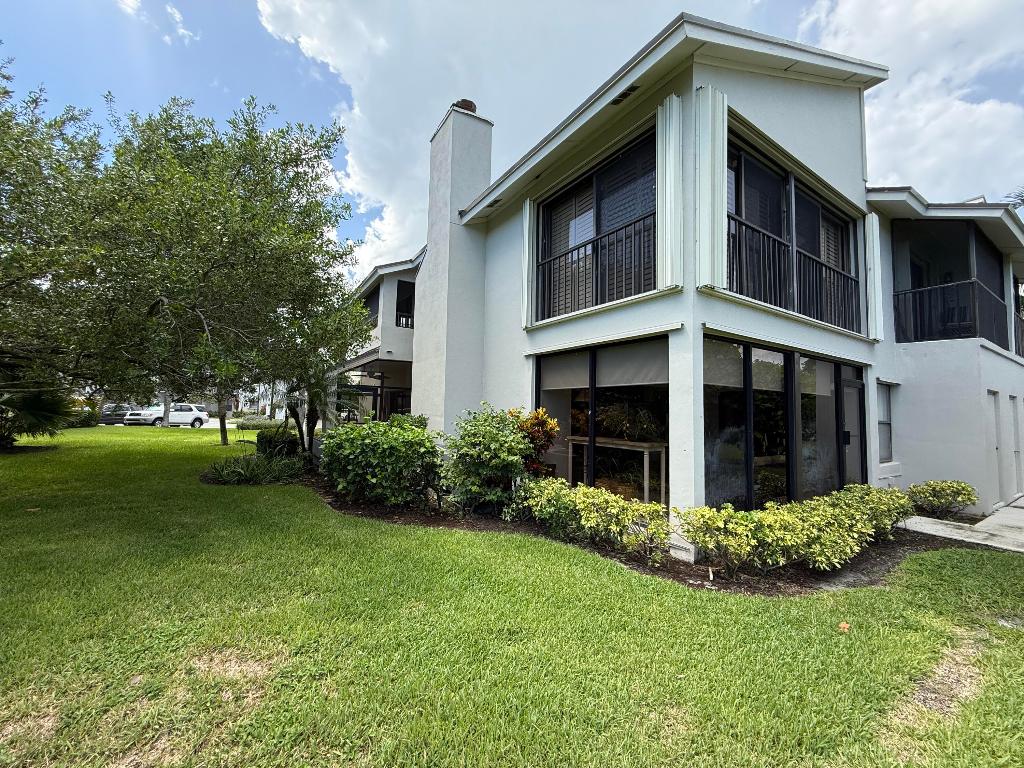 401 Clubhouse #401a Jupiter, FL 33477