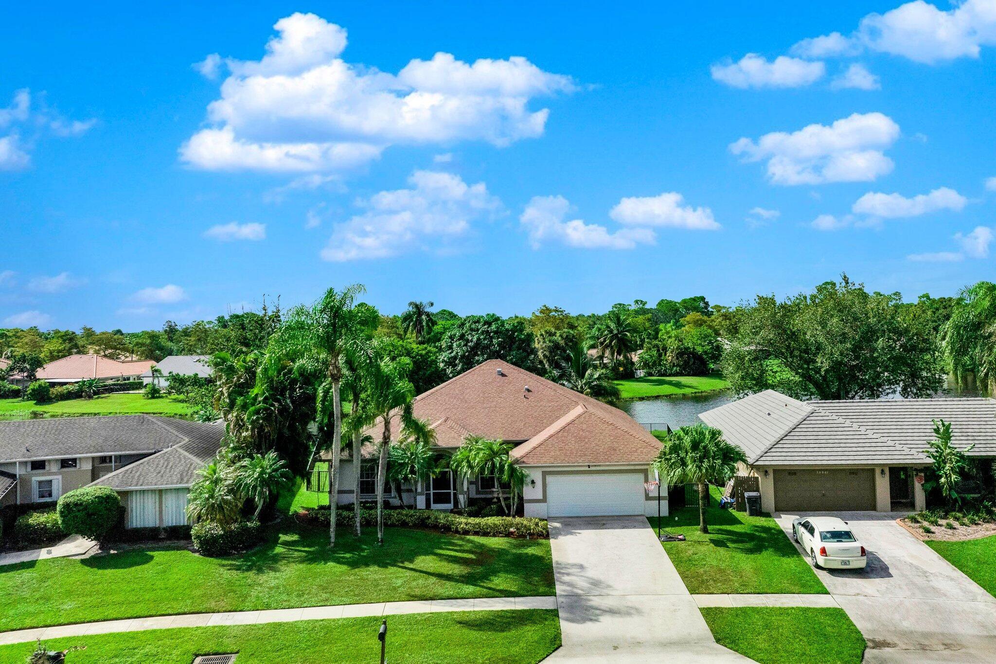 13935 Geranium Pl