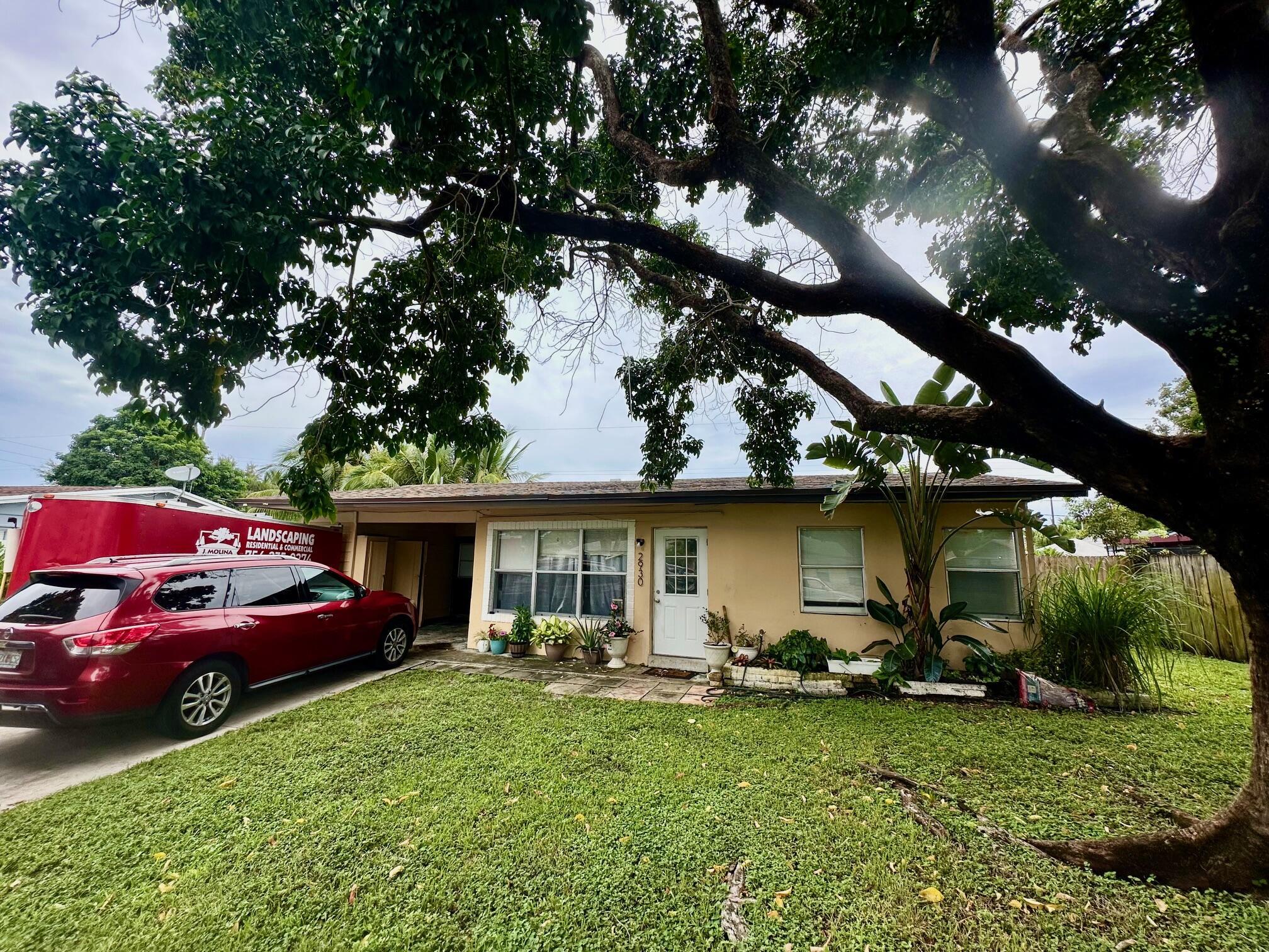 2930 NE 10th Ter