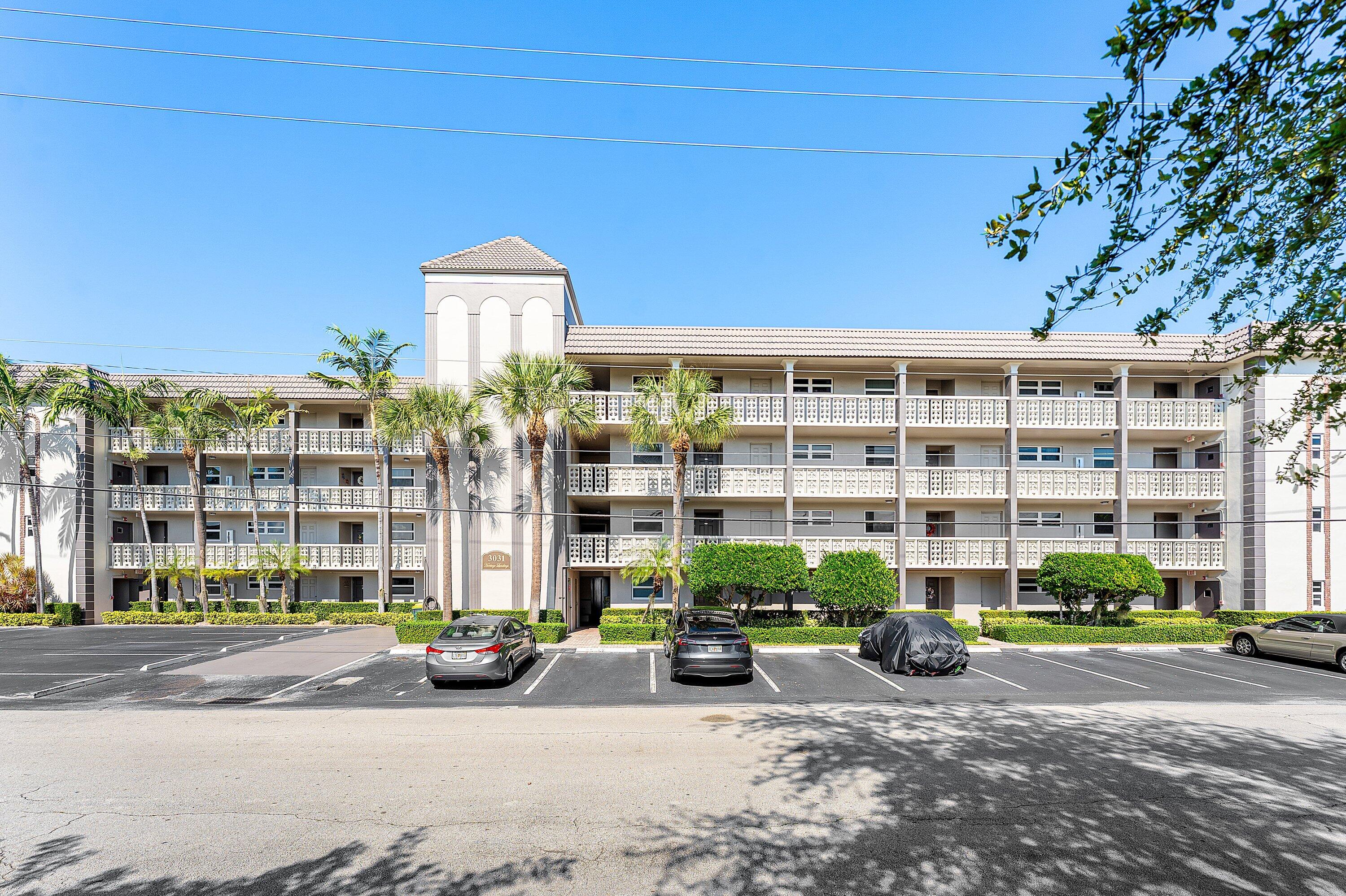 3031 NE 51st St #106w