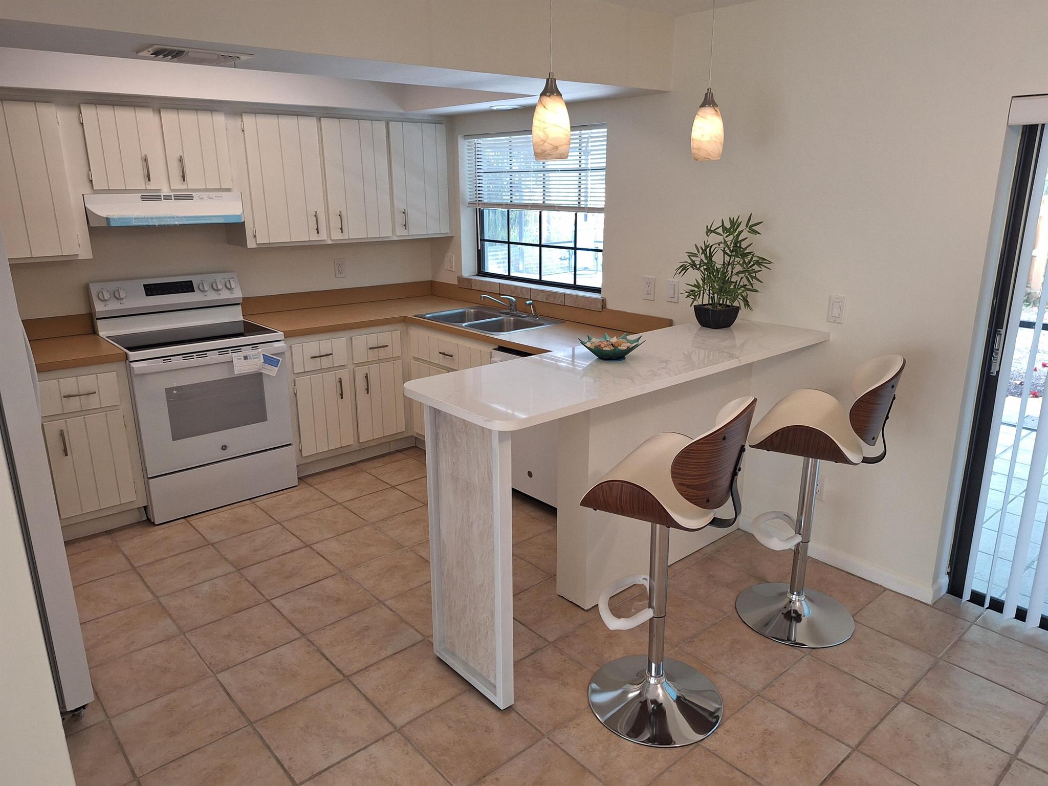 1365 19th Ave Vero Beach, FL 32962