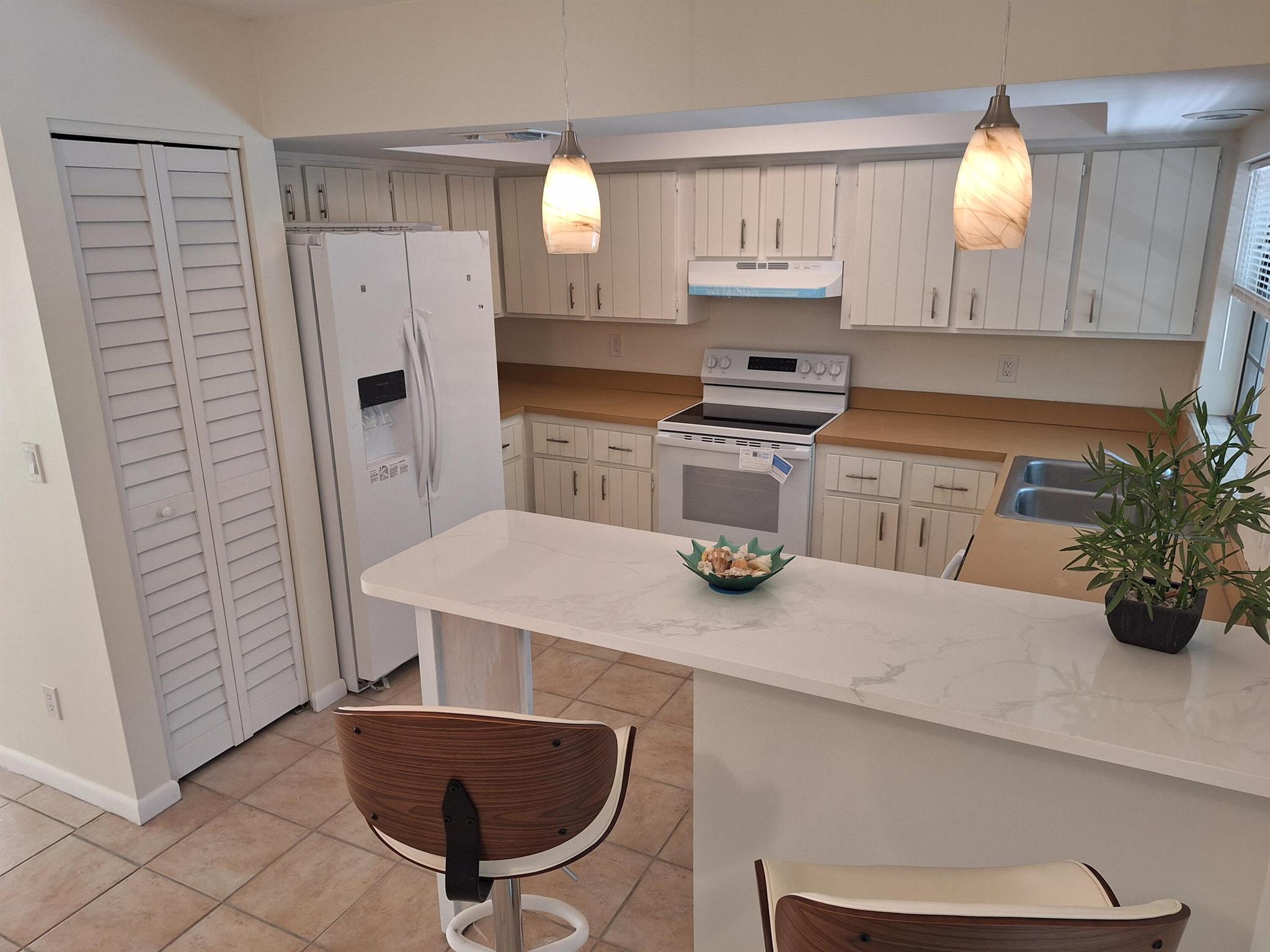 1365 19th Ave Vero Beach, FL 32962