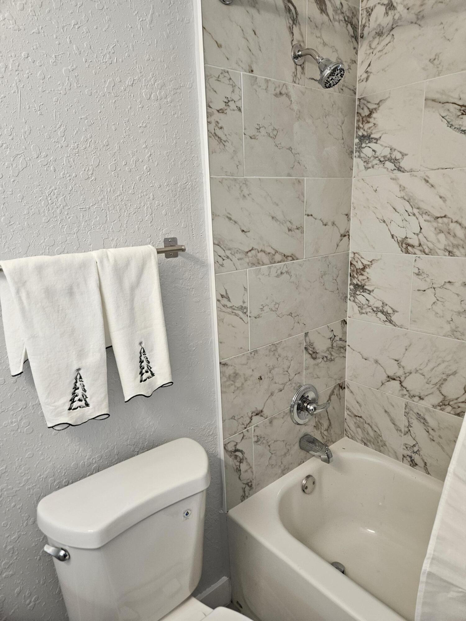 2010 NE 33rd Lighthouse Point, FL 33064