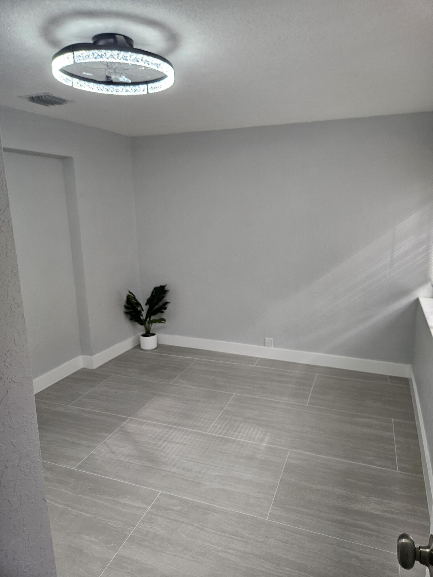 2010 NE 33rd Lighthouse Point, FL 33064