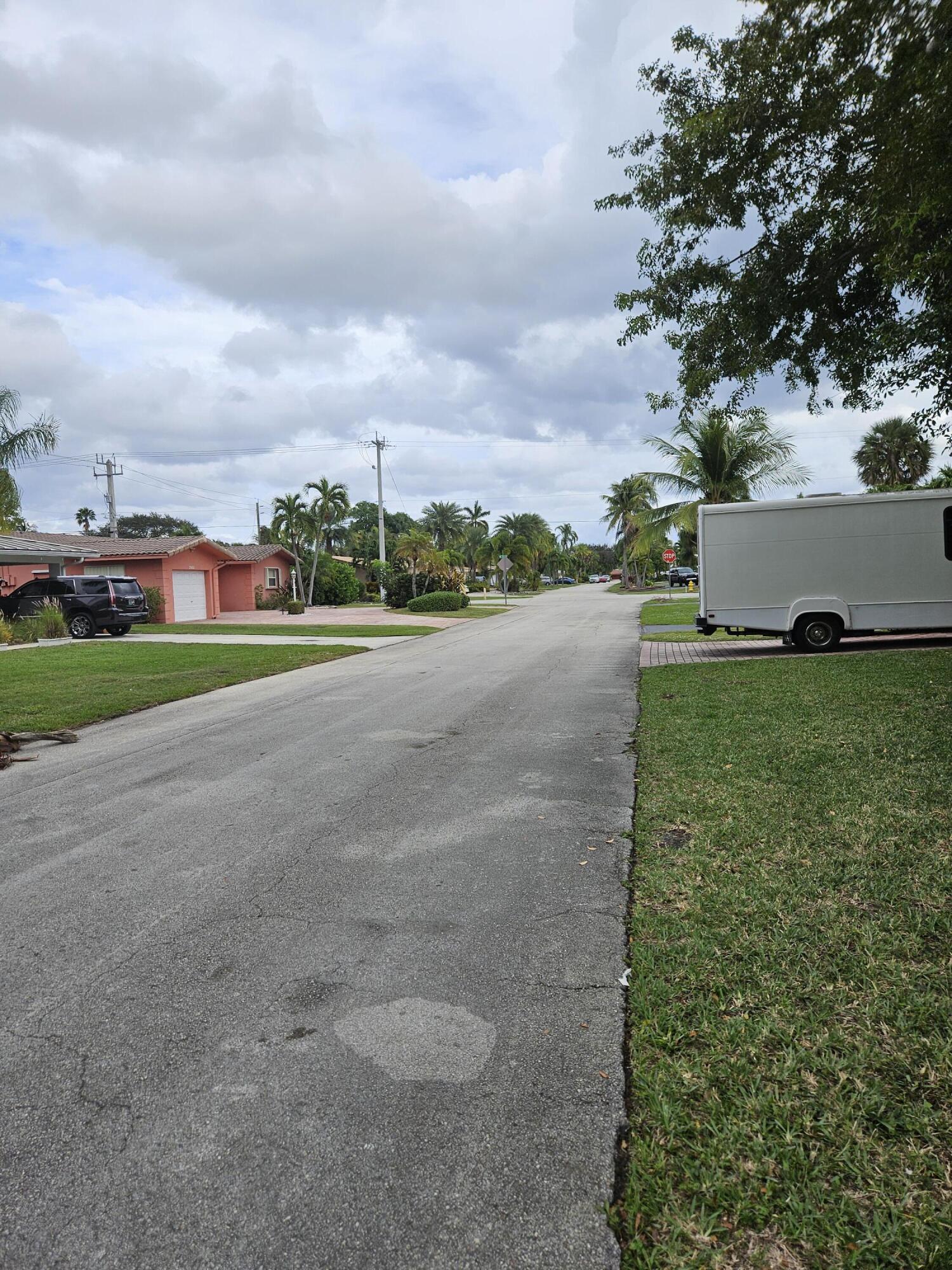 2010 NE 33rd Lighthouse Point, FL 33064