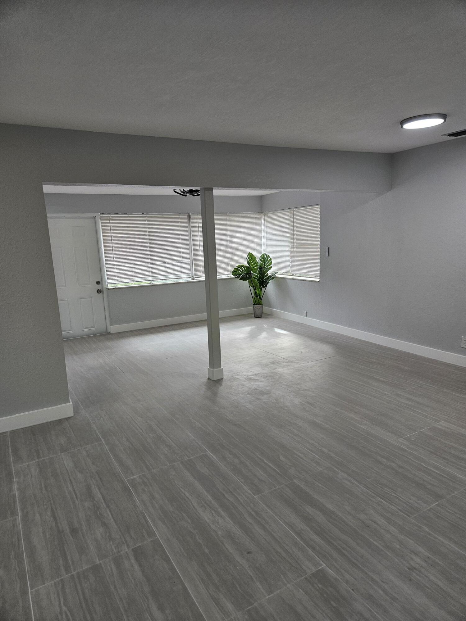 2010 NE 33rd Lighthouse Point, FL 33064