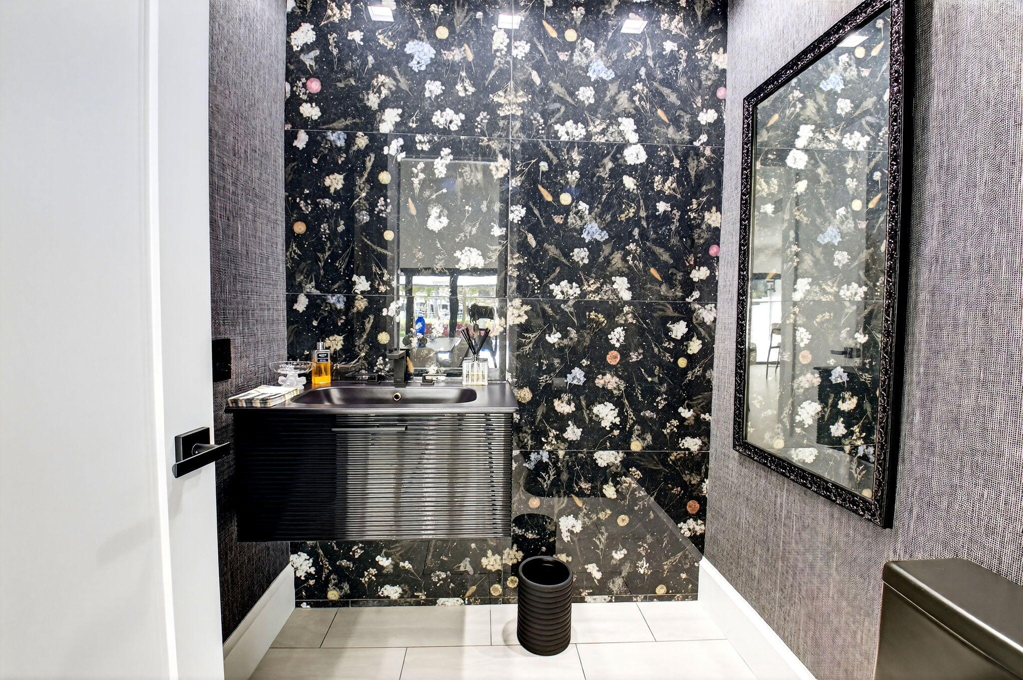 17829 Scarsdale Boca Raton, FL 33496