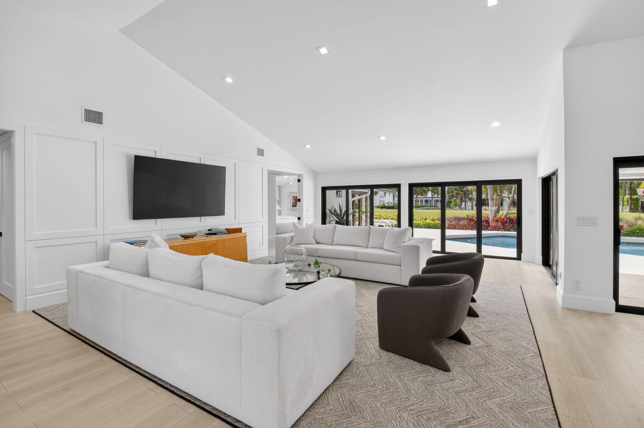 17829 Scarsdale Boca Raton, FL 33496