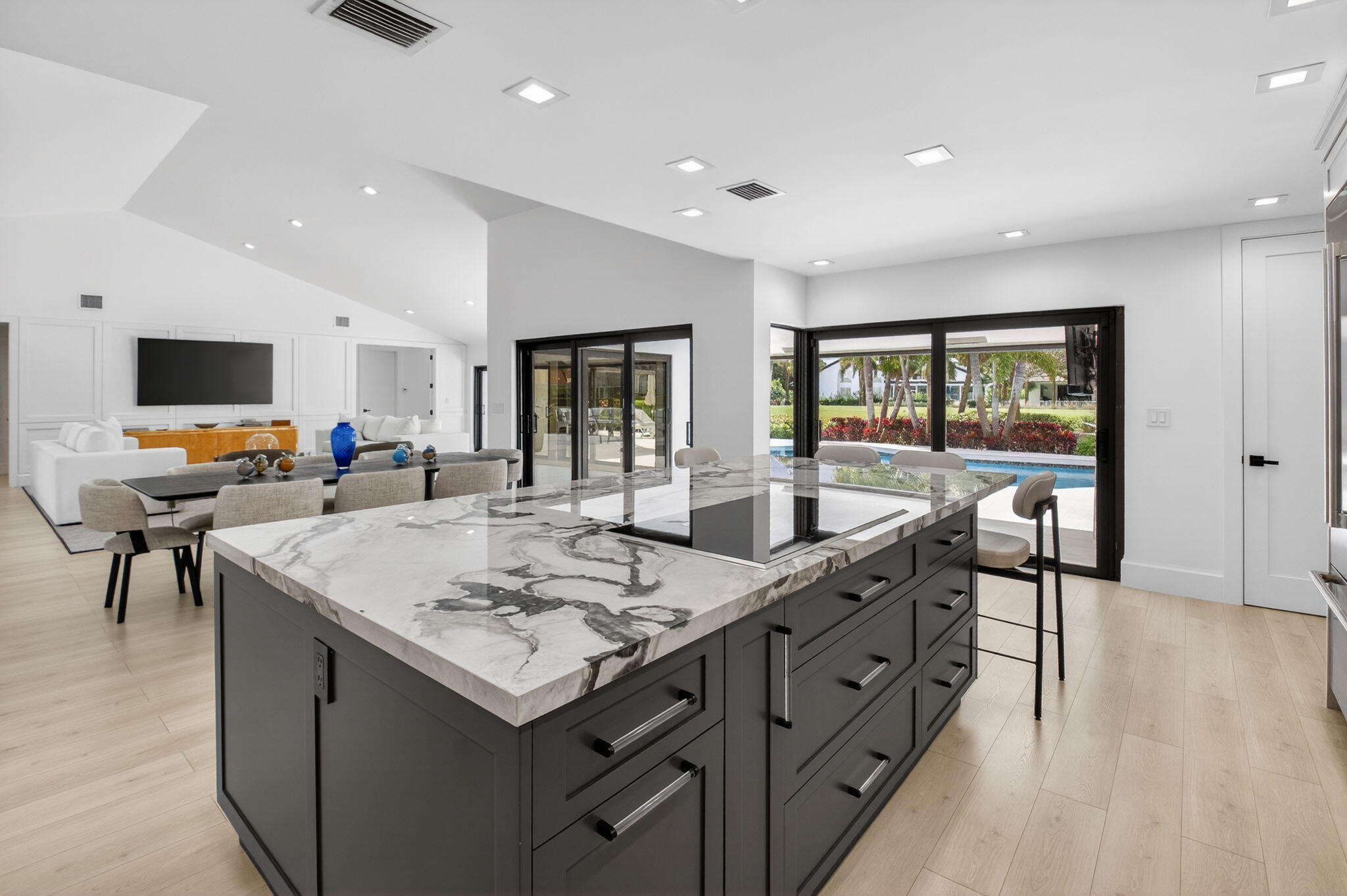 17829 Scarsdale Boca Raton, FL 33496