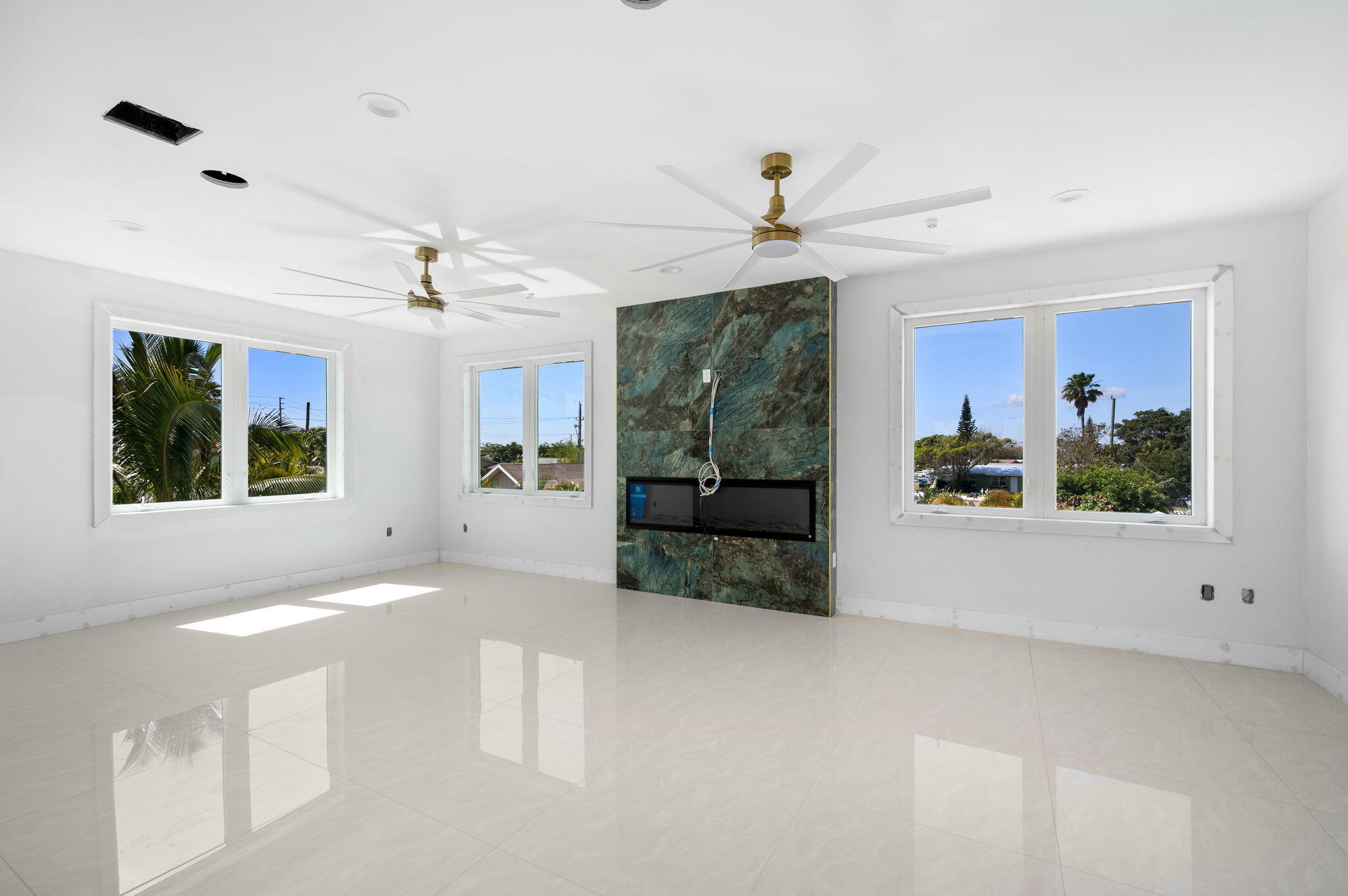 107 Desota Fort Pierce, FL 34949