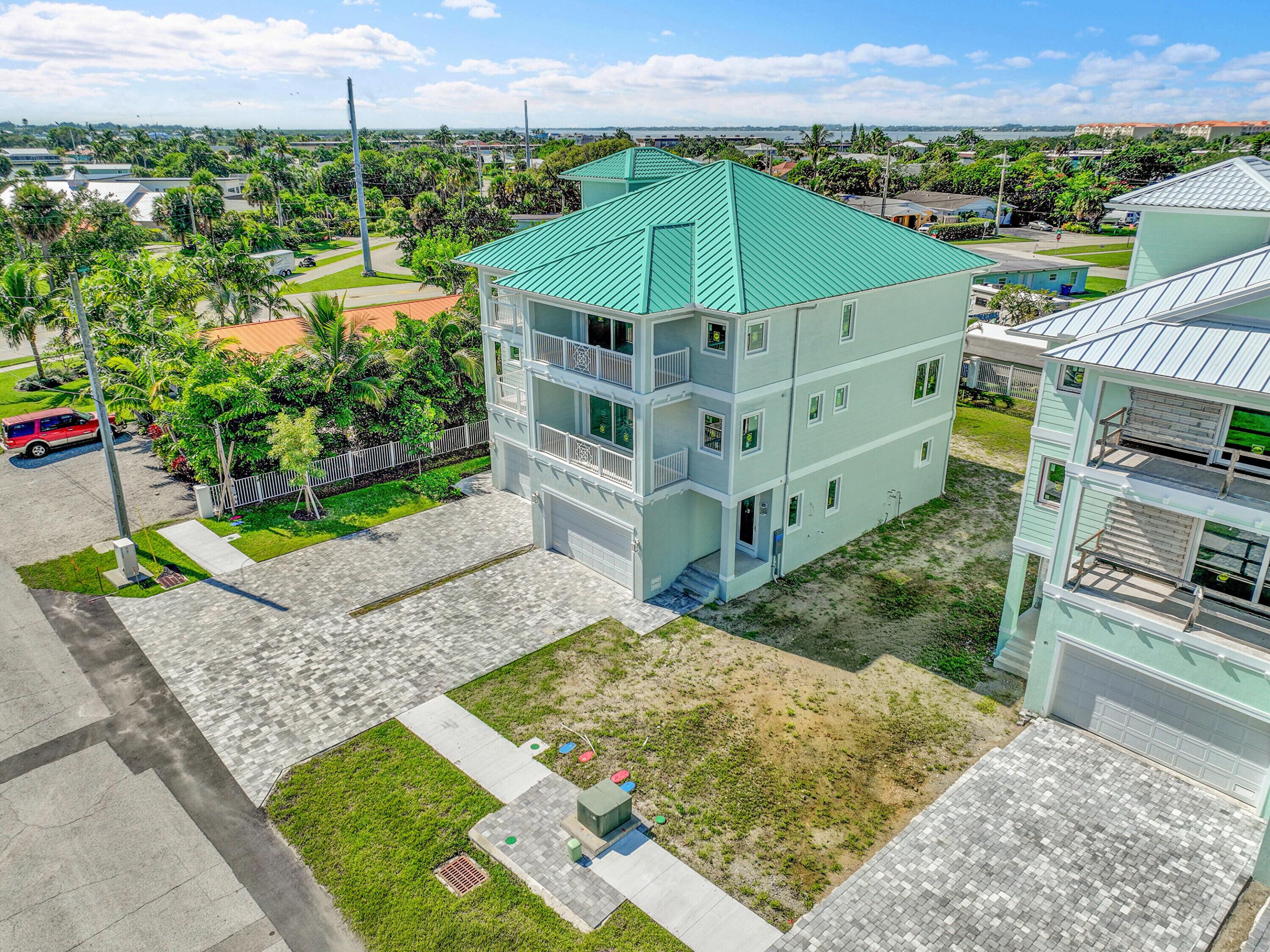 107 Desota Fort Pierce, FL 34949