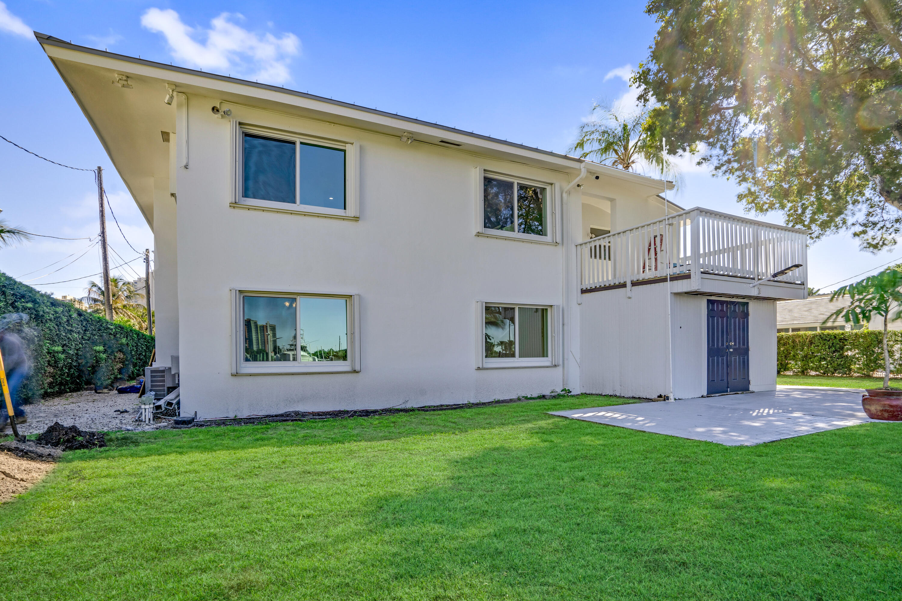 2649 Lake #1 Singer Island, FL 33404