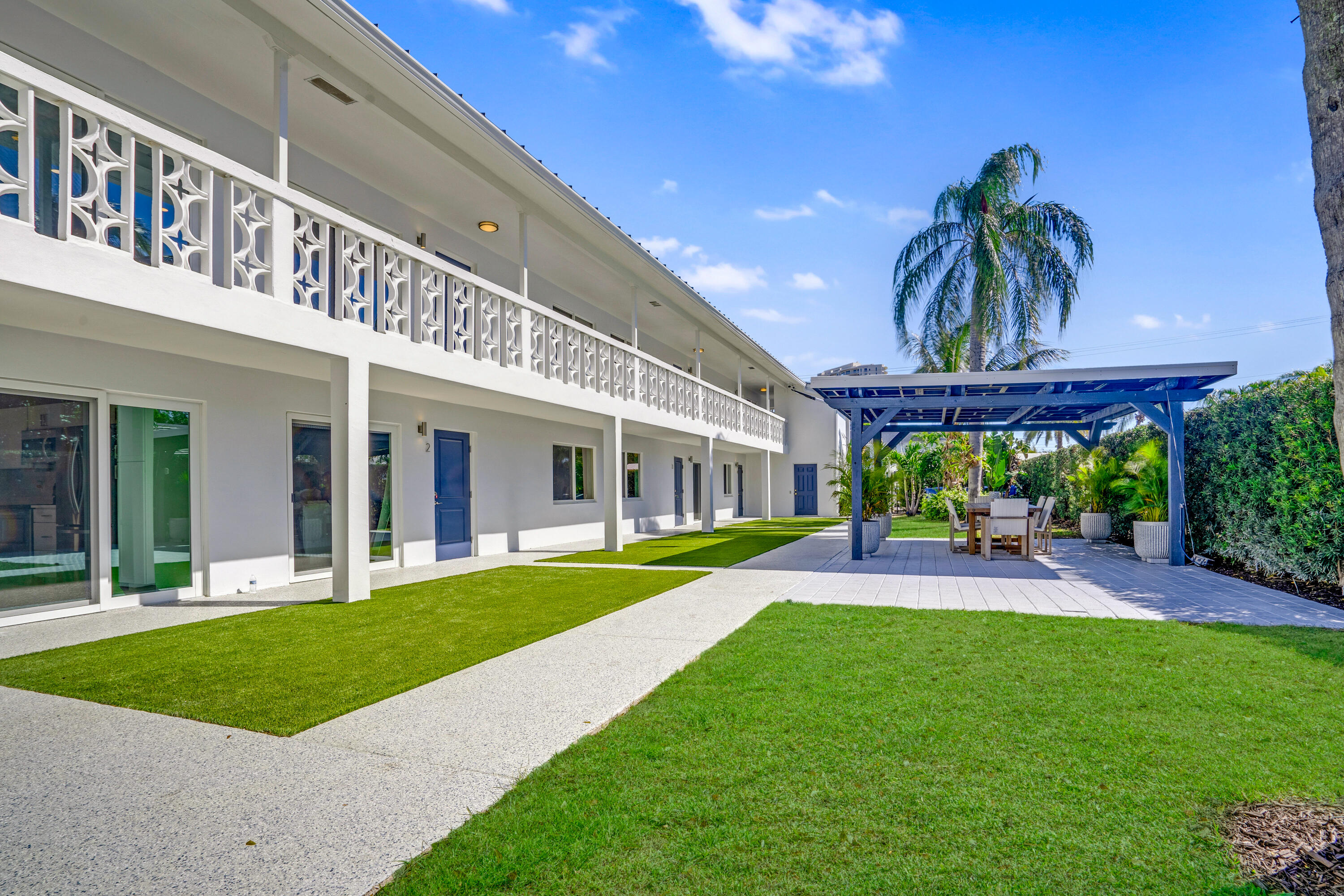 2649 Lake #1 Singer Island, FL 33404