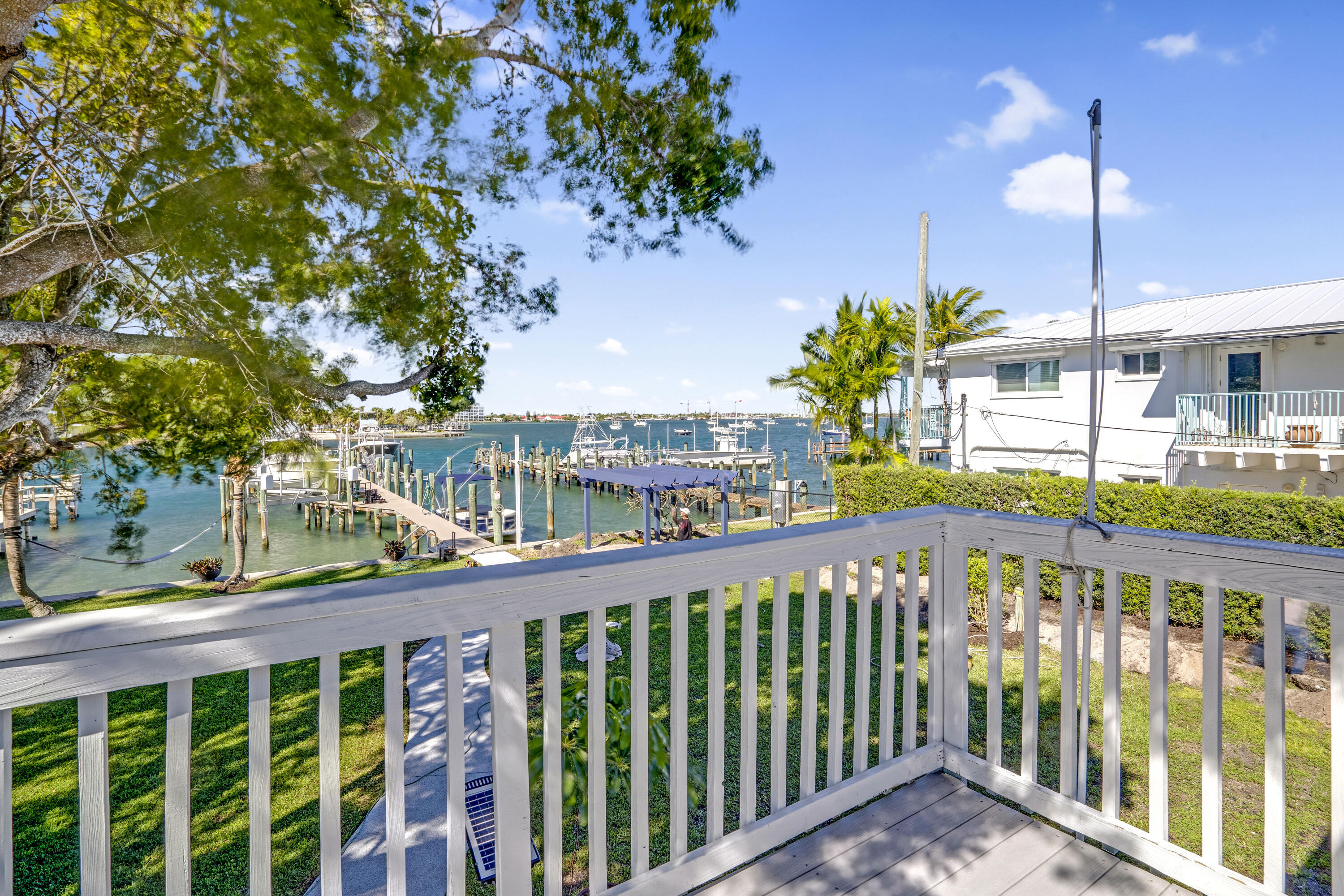 2649 Lake #1 Singer Island, FL 33404