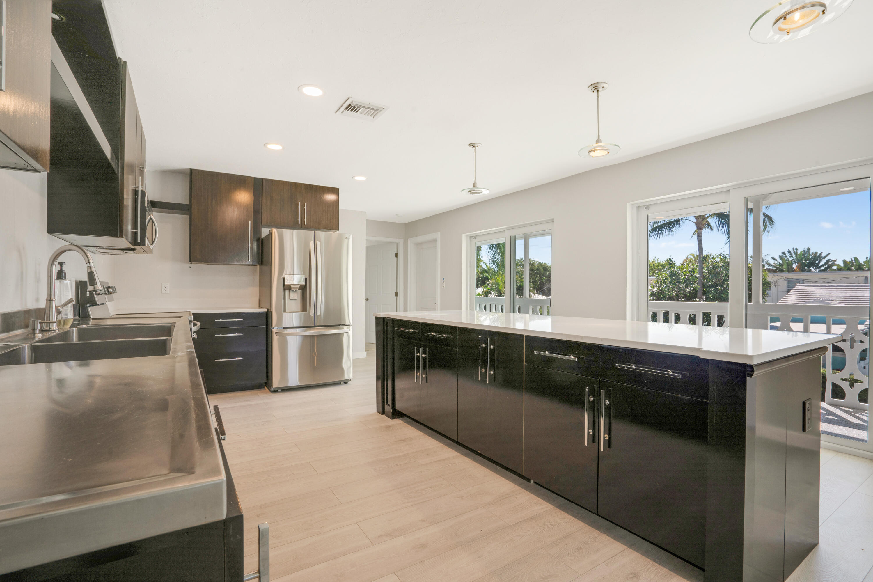 2649 Lake #1 Singer Island, FL 33404