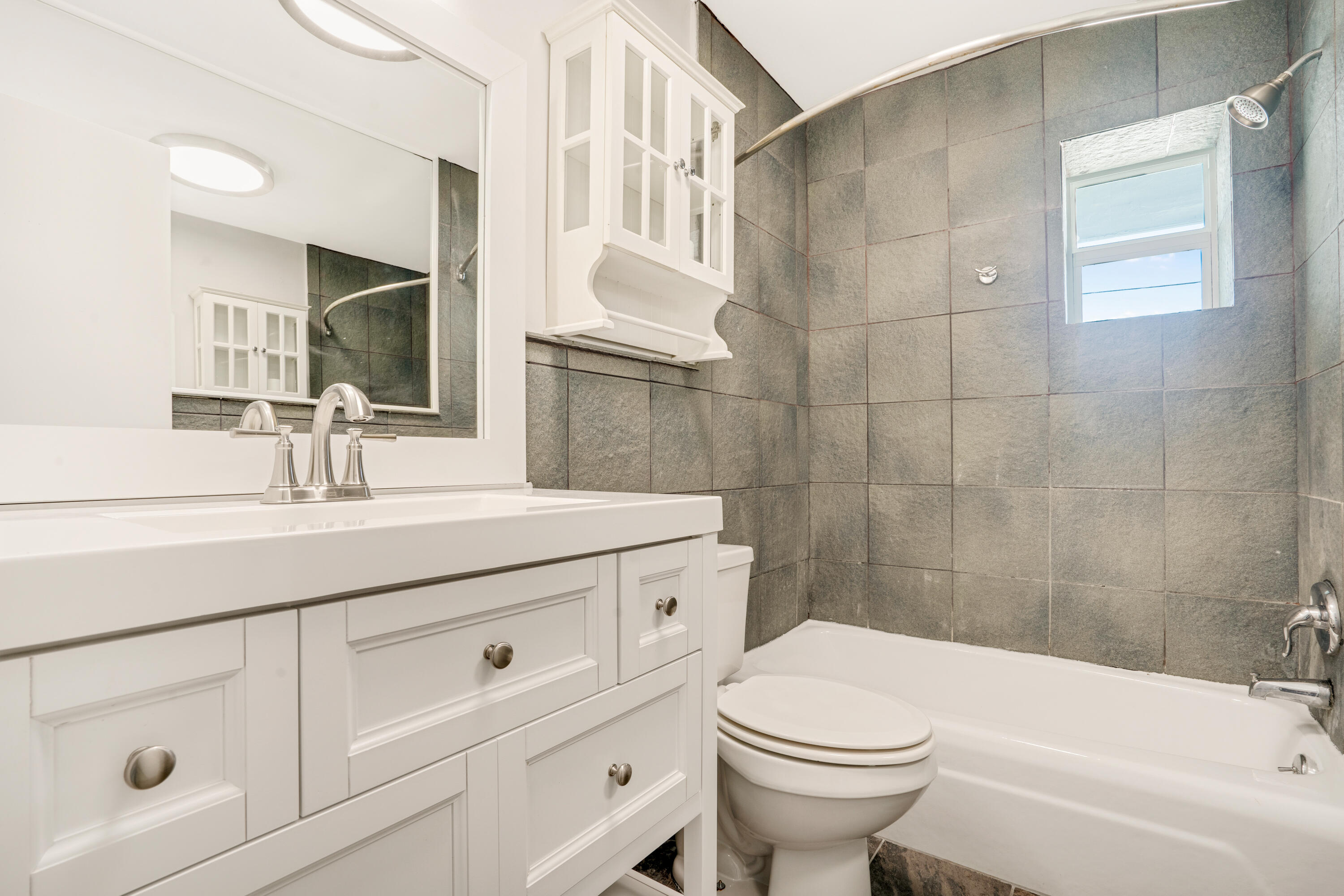 2649 Lake #1 Singer Island, FL 33404