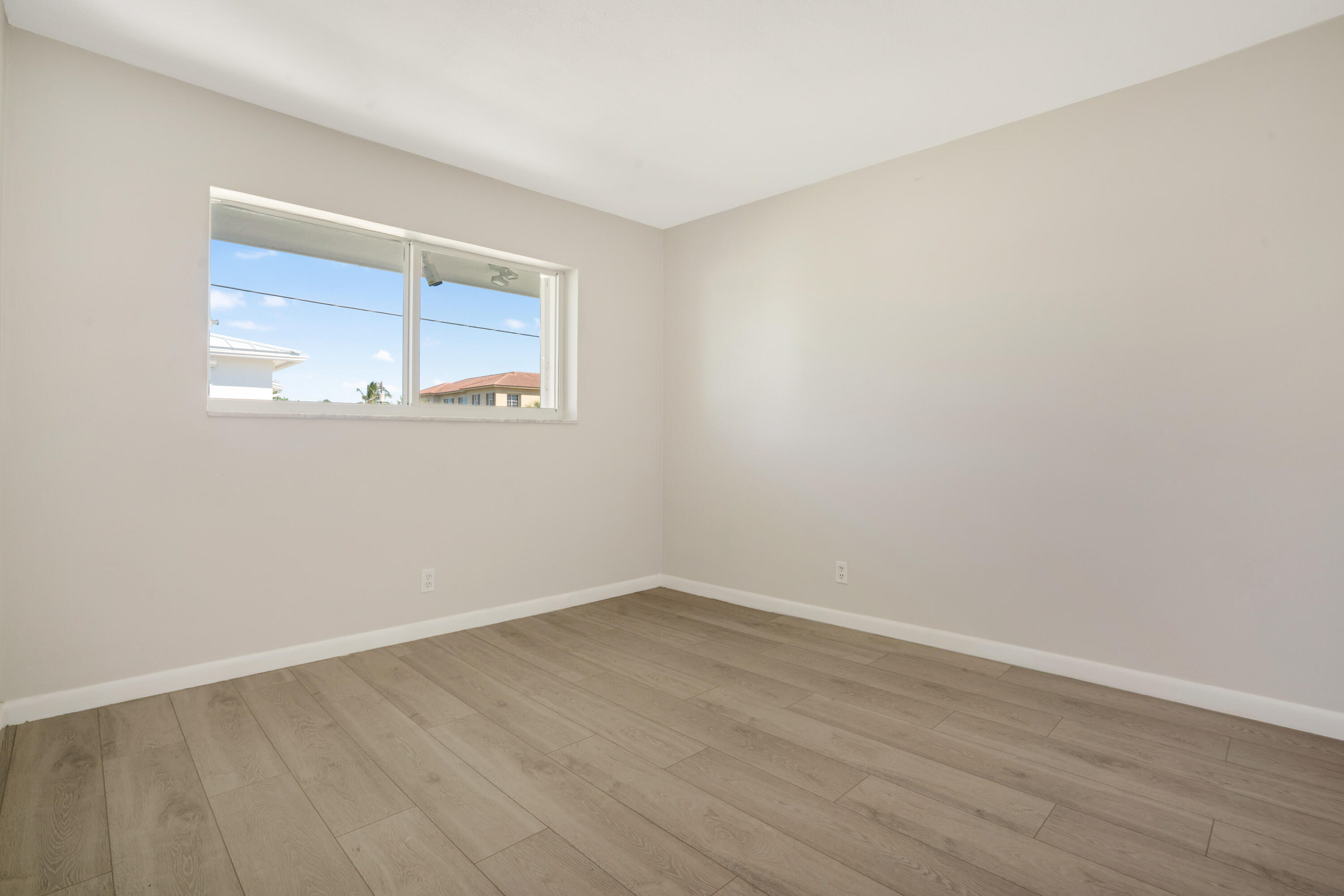 2649 Lake #1 Singer Island, FL 33404