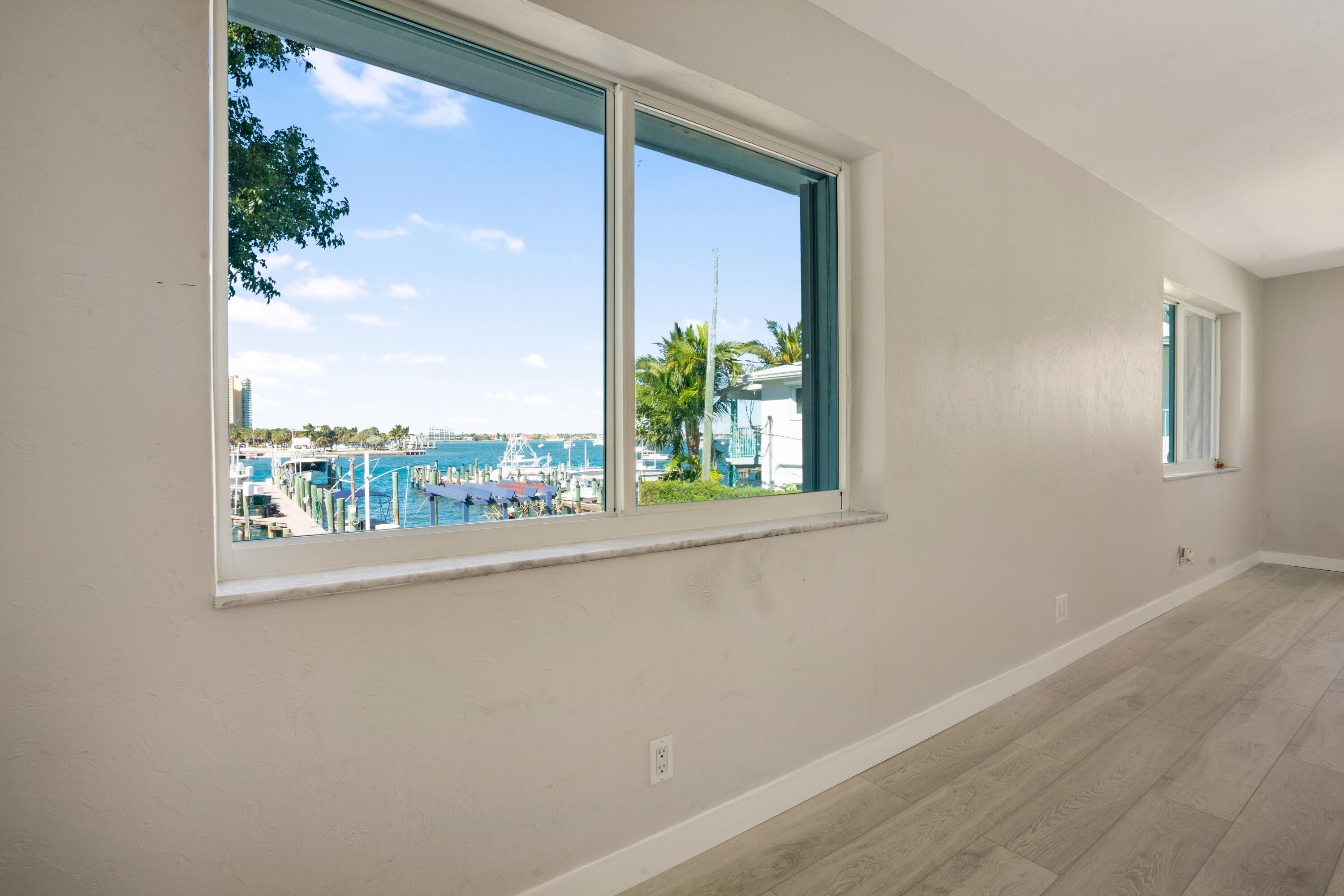 2649 Lake #1 Singer Island, FL 33404