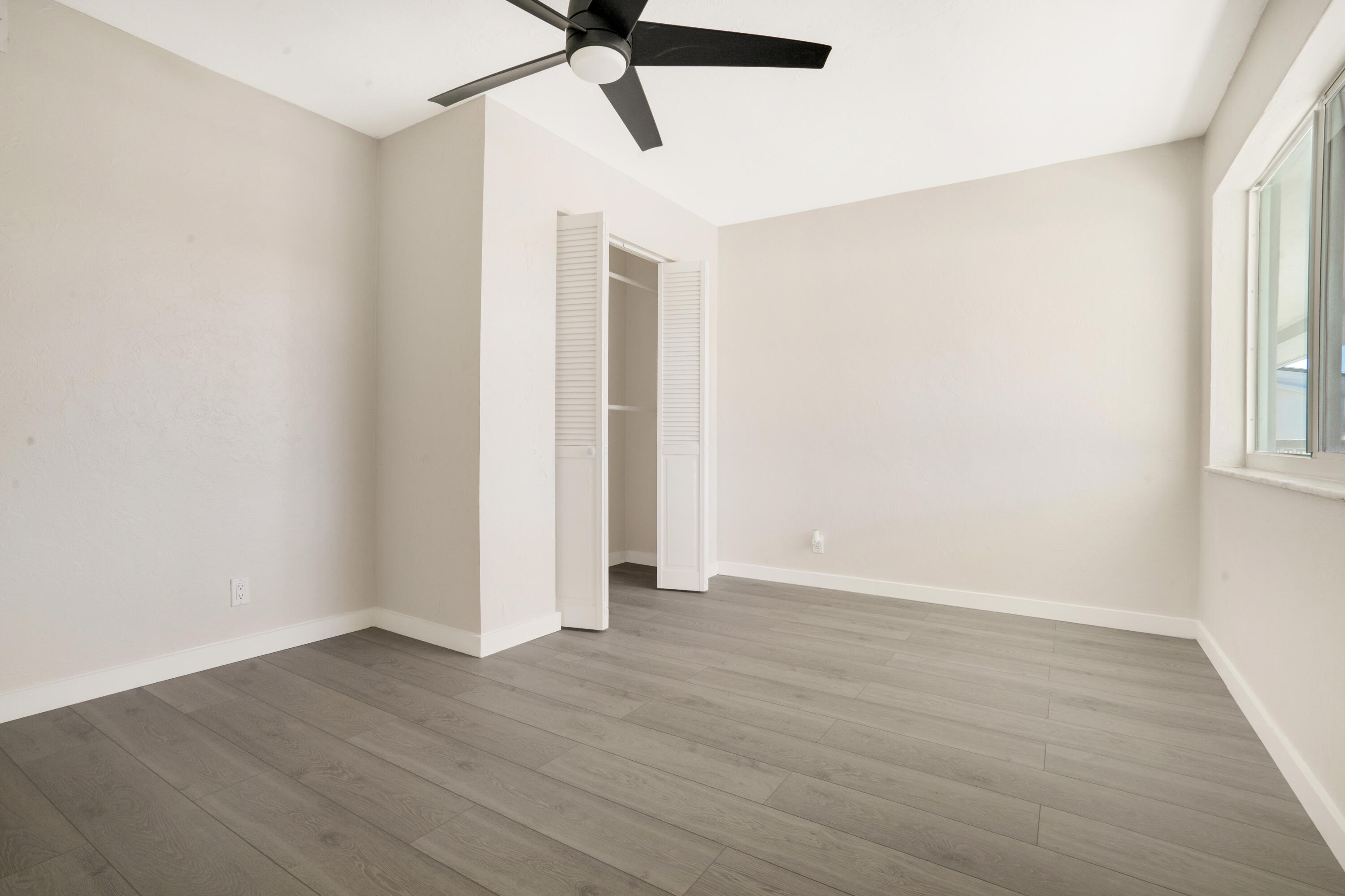 2649 Lake #1 Singer Island, FL 33404