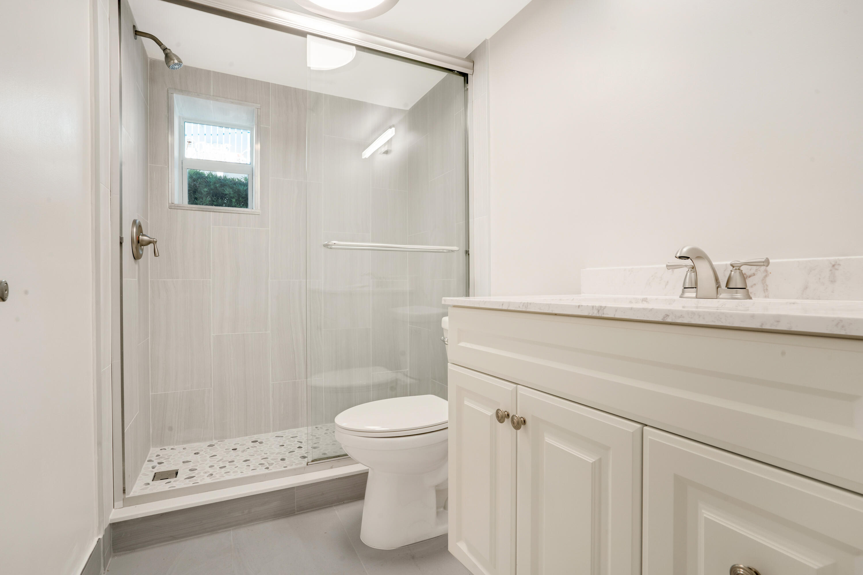 2649 Lake #1 Singer Island, FL 33404