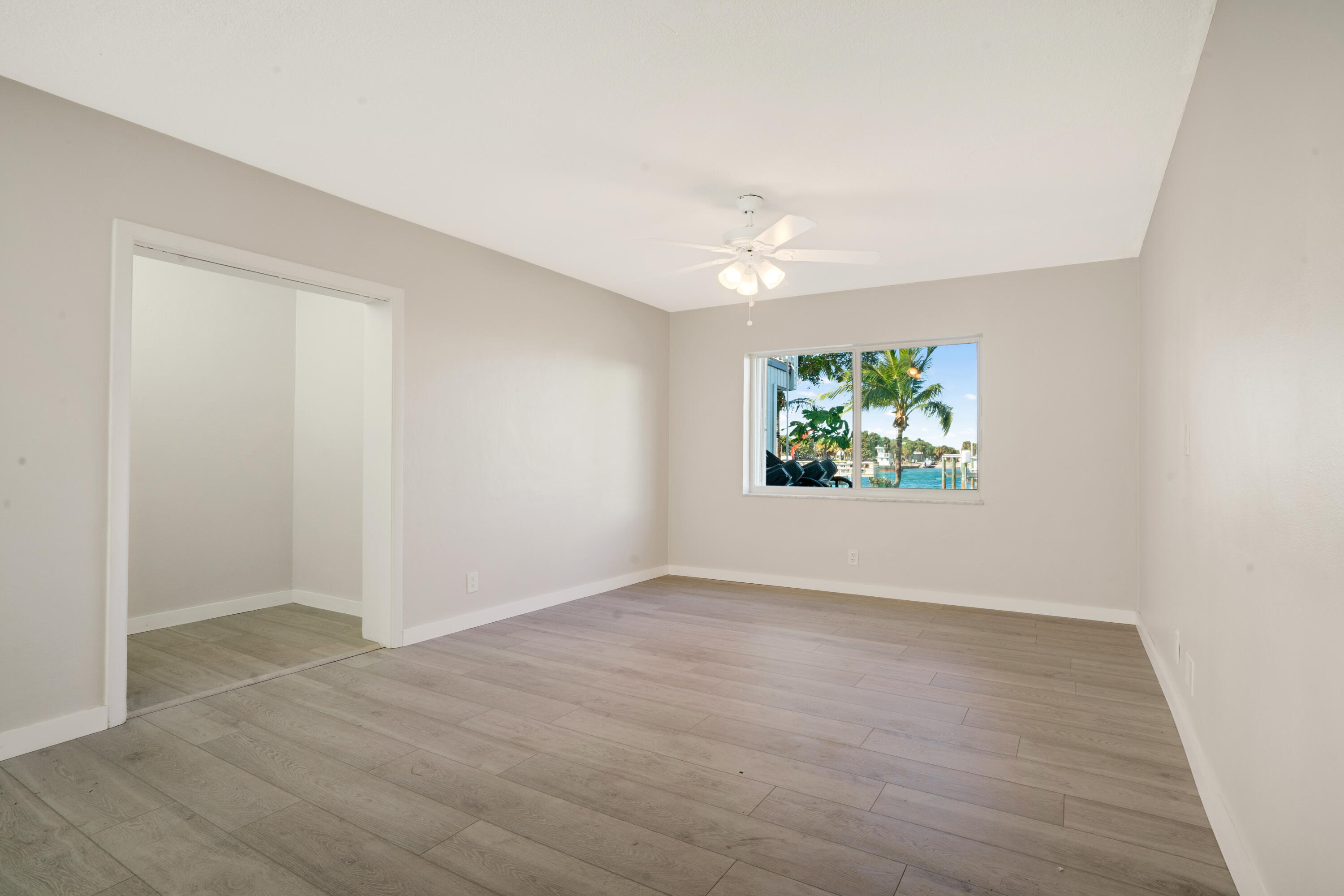 2649 Lake #1 Singer Island, FL 33404
