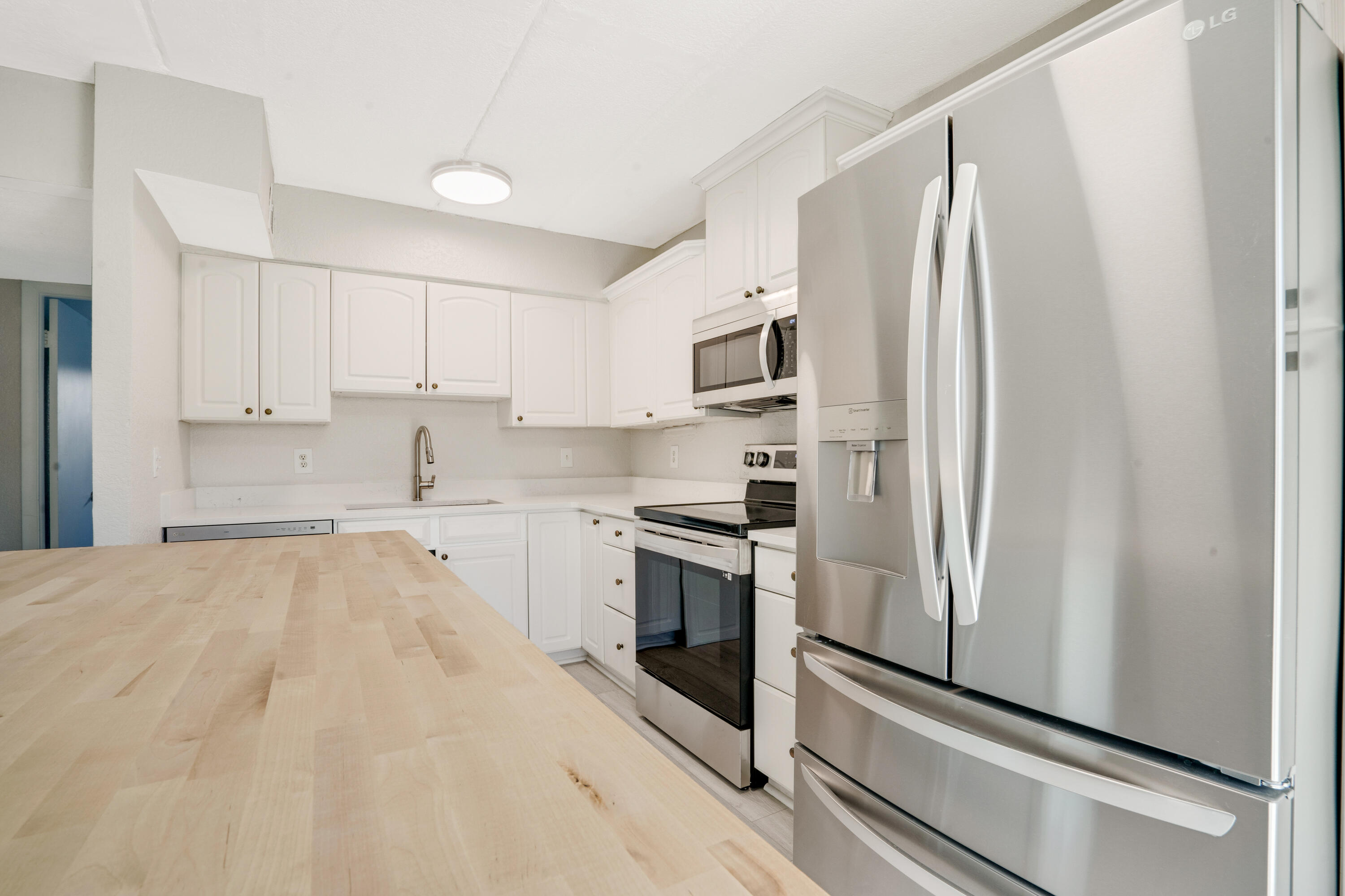 2649 Lake #1 Singer Island, FL 33404