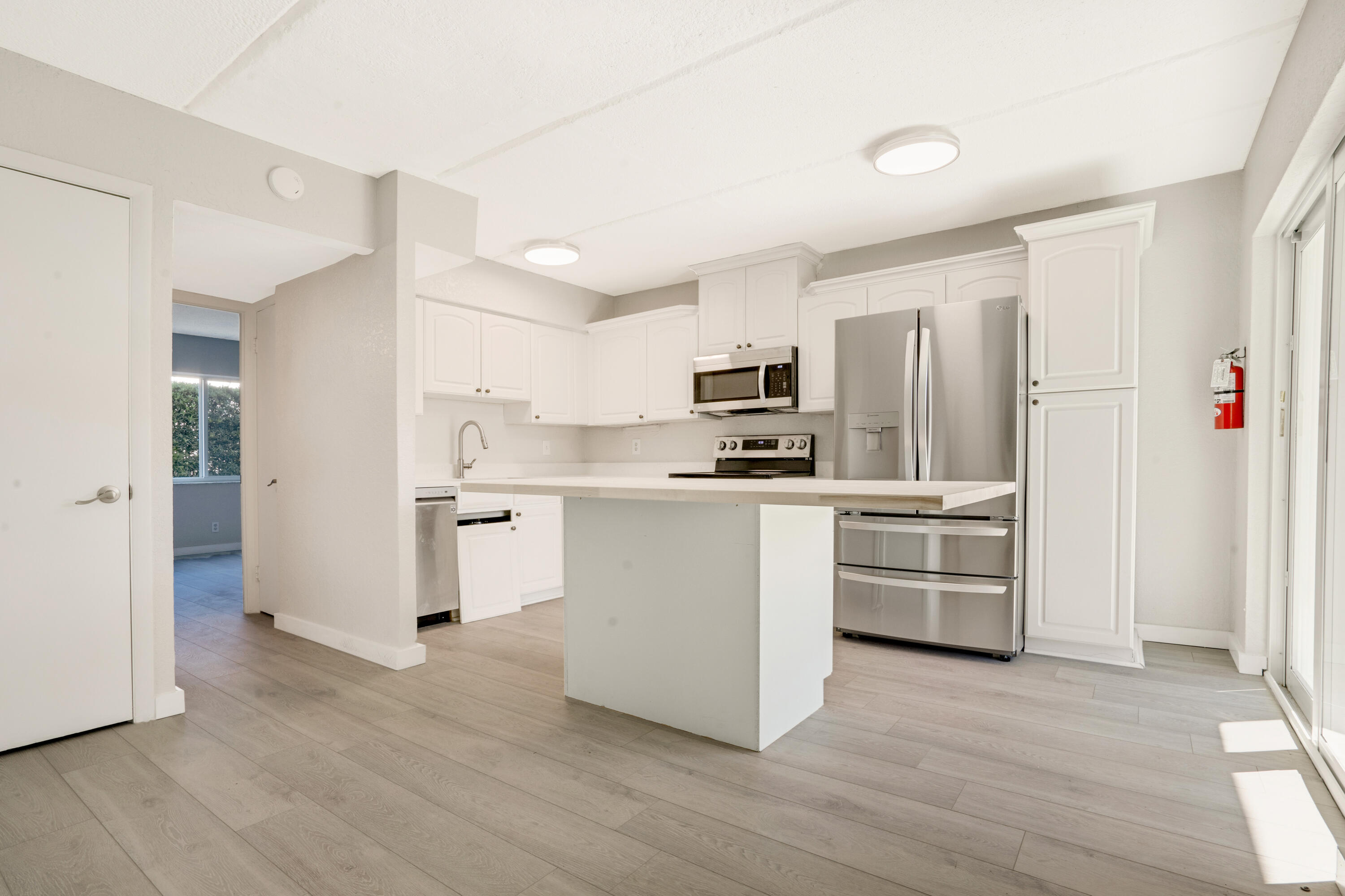 2649 Lake #1 Singer Island, FL 33404