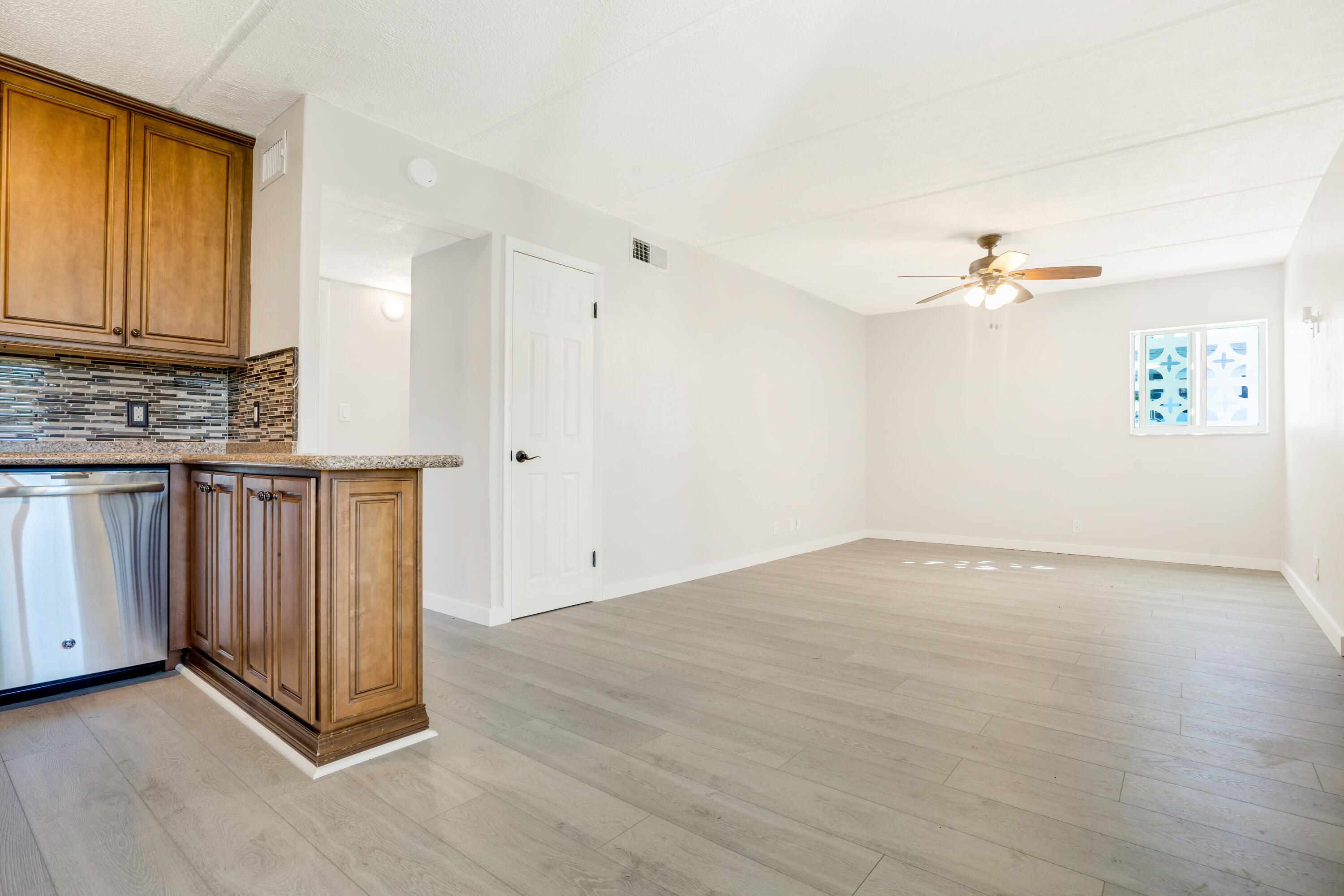 2649 Lake #1 Singer Island, FL 33404