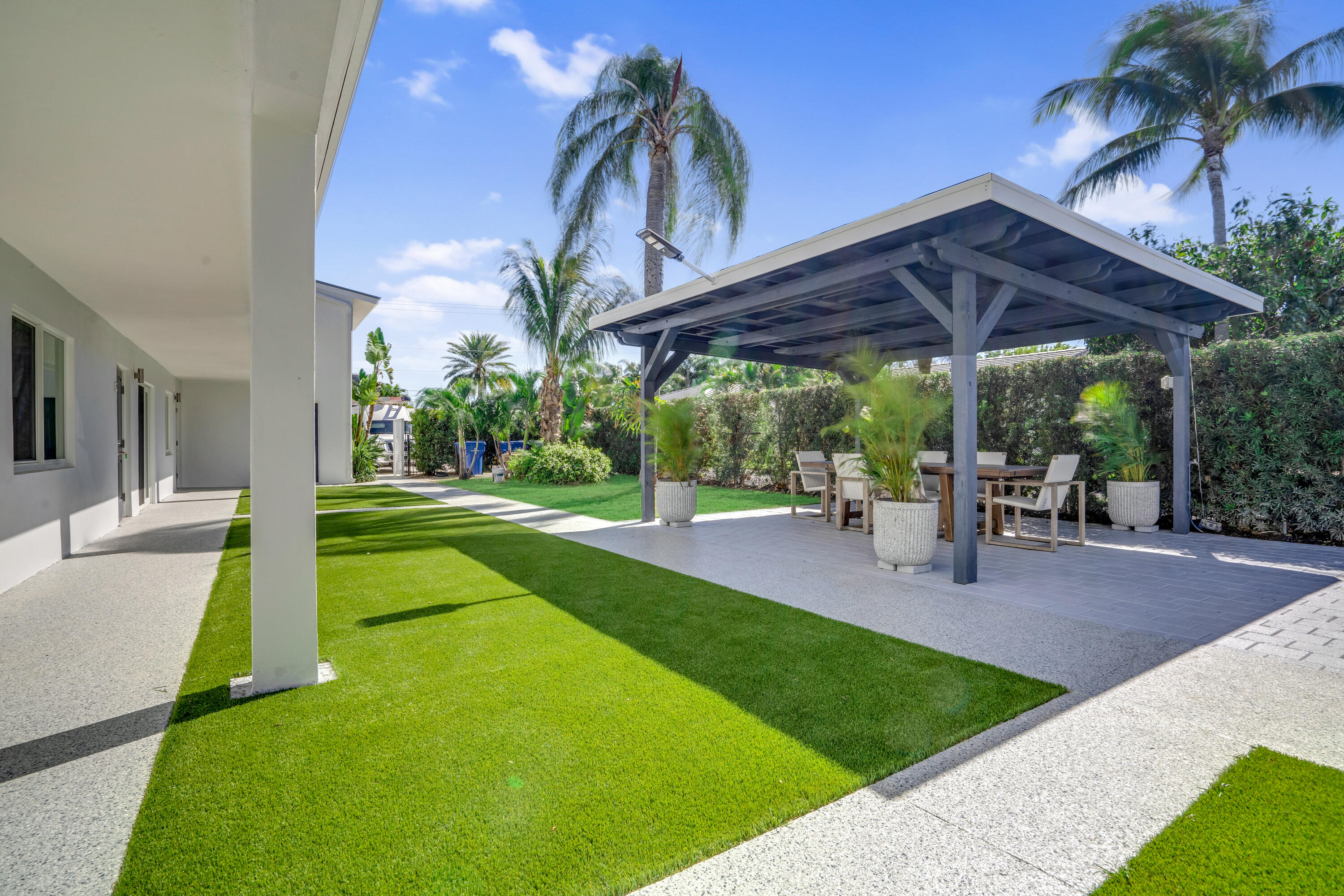 2649 Lake #1 Singer Island, FL 33404