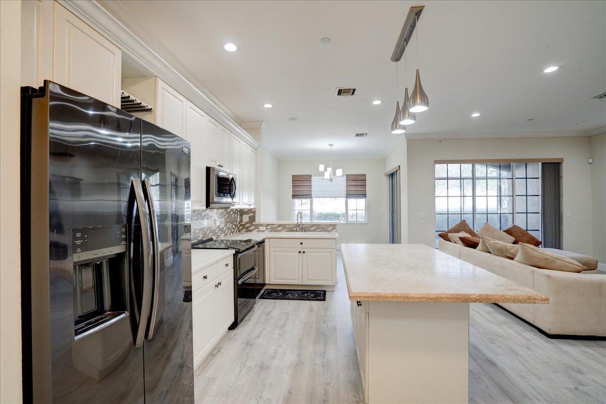 13 Nottingham Boynton Beach, FL 33426