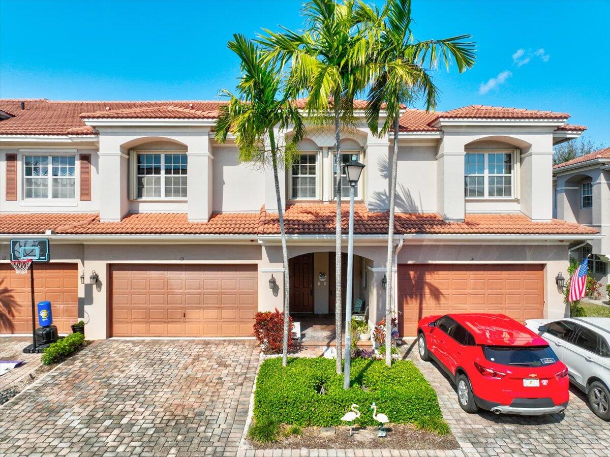 13 Nottingham Boynton Beach, FL 33426