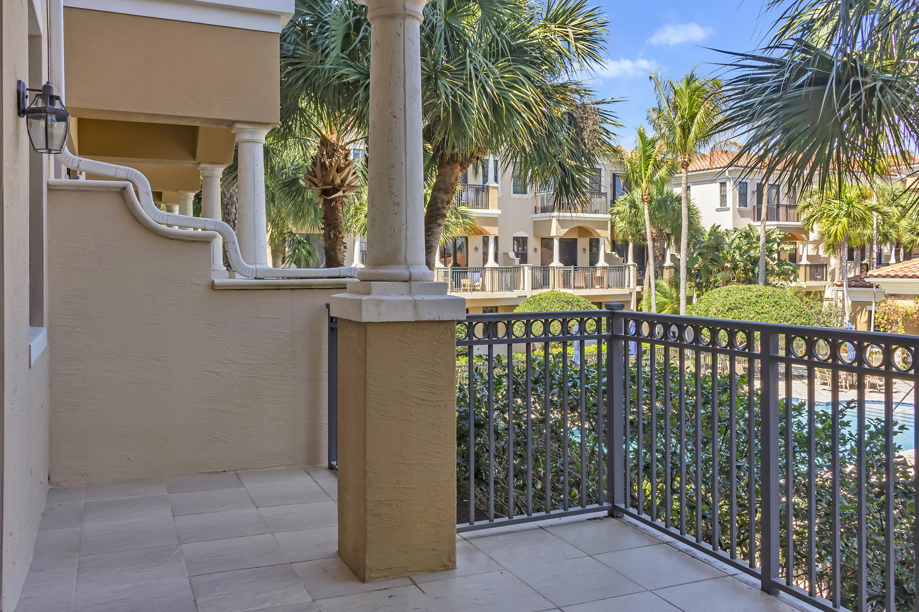 504 Del Sol Tequesta, FL 33469