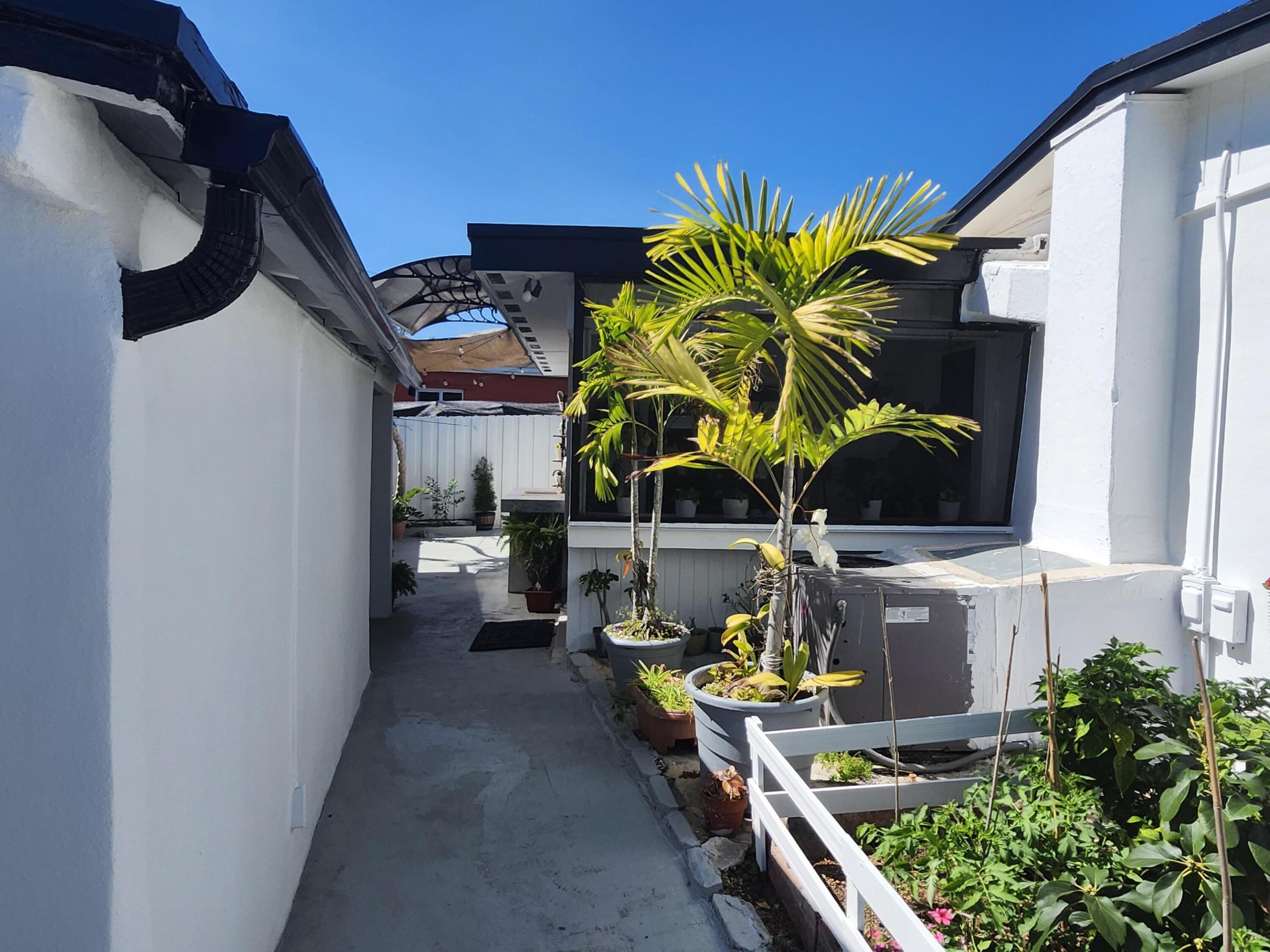 5500 SW Sw 37th St Davie, FL 33314