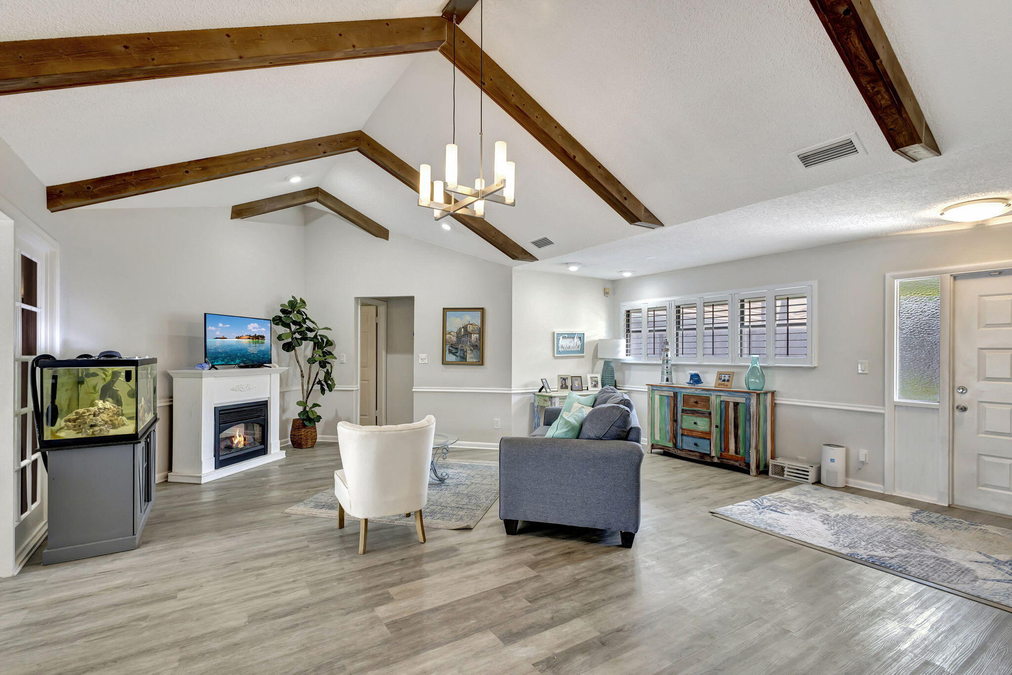 1127 E Seminole #22c