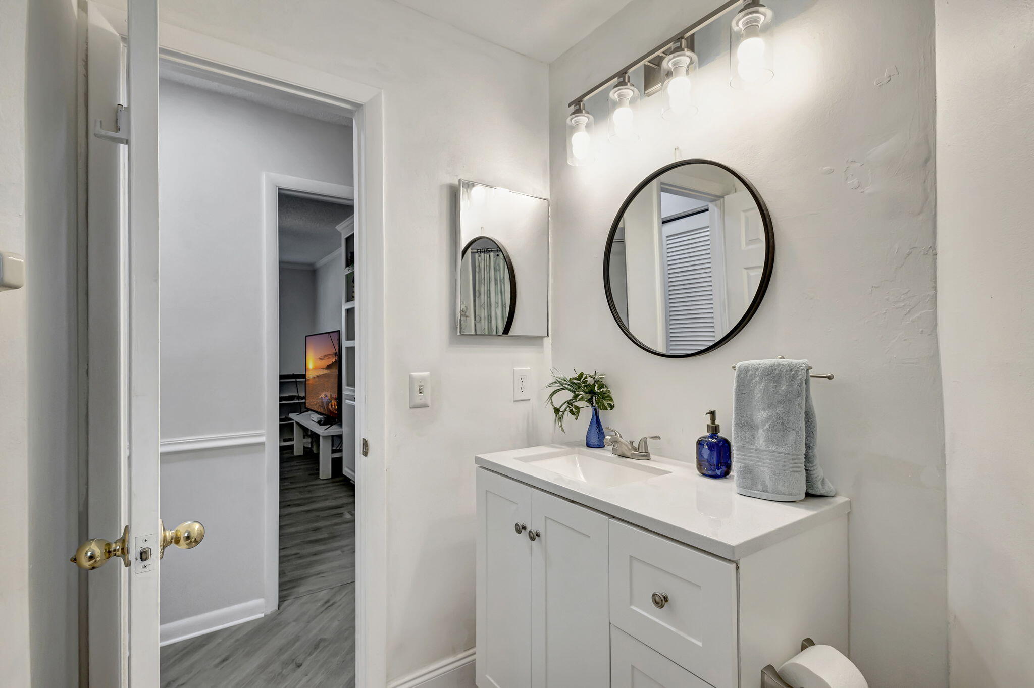 1127 E Seminole #22c Jupiter, FL 33477