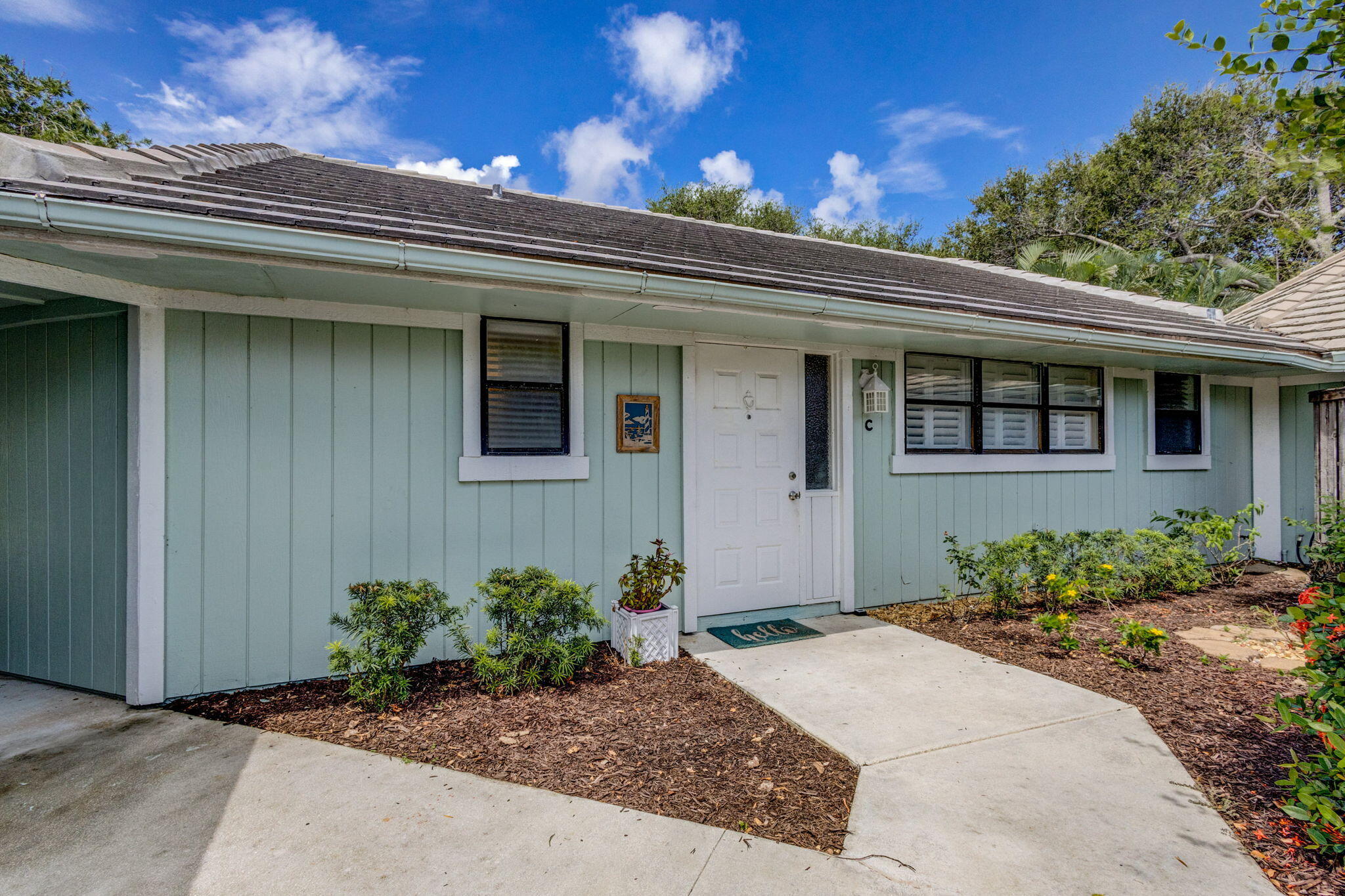 1127 E Seminole #22c Jupiter, FL 33477