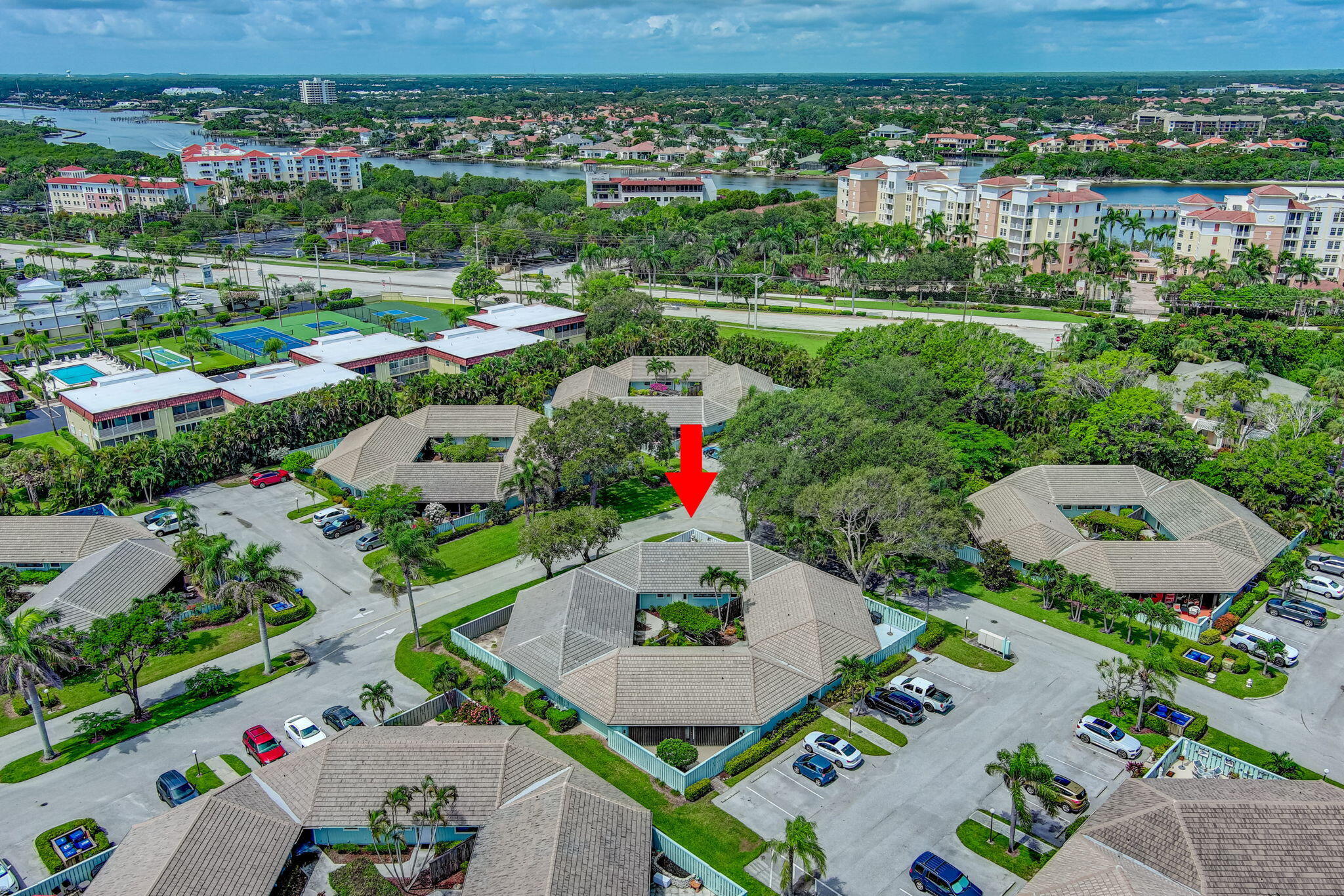 1127 E Seminole #22c Jupiter, FL 33477