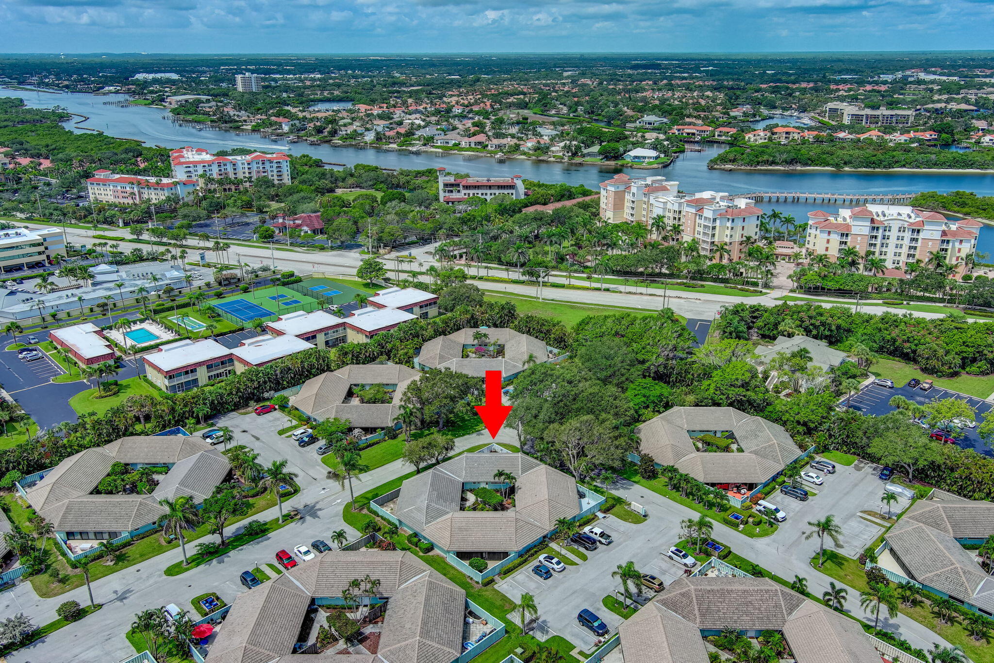 1127 E Seminole #22c Jupiter, FL 33477