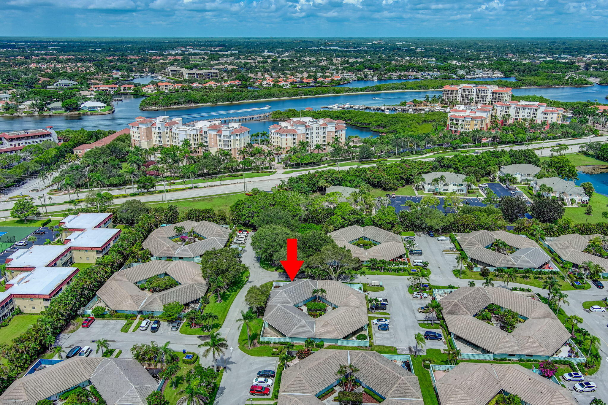 1127 E Seminole #22c Jupiter, FL 33477