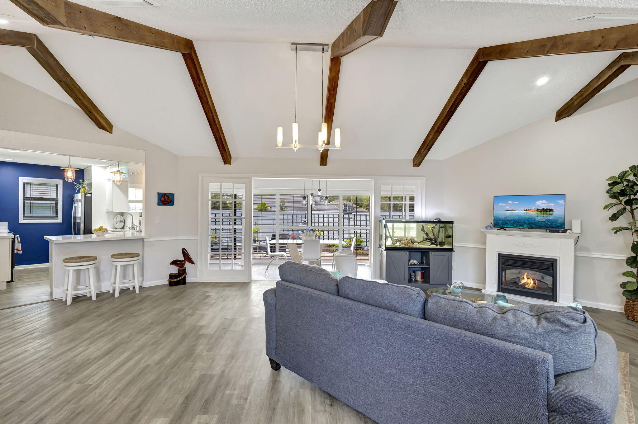 1127 E Seminole #22c Jupiter, FL 33477